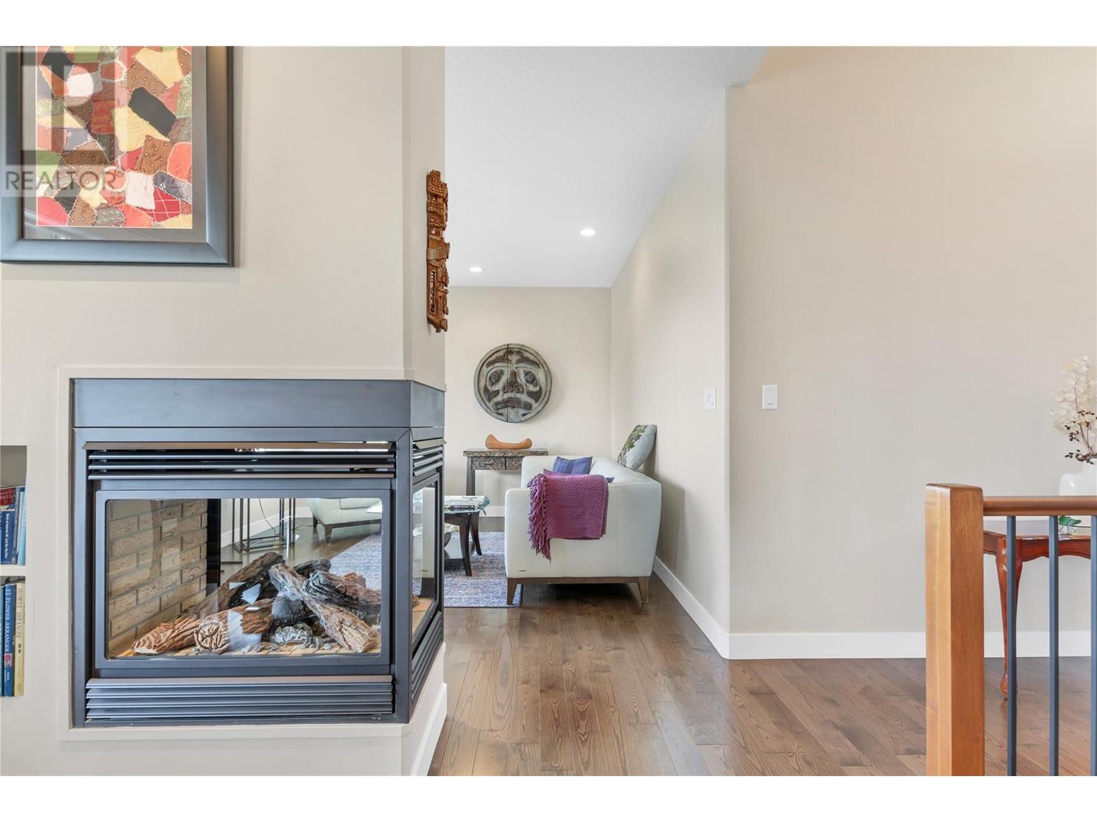 6518 Blackcomb Way, Vernon, British Columbia  V1B 4E1 - Photo 8 - 10351092