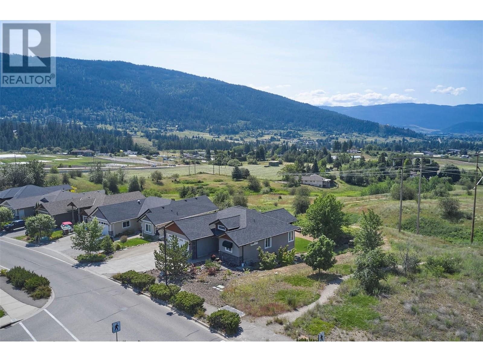 6518 Blackcomb Way, Vernon, British Columbia  V1B 4E1 - Photo 47 - 10351092