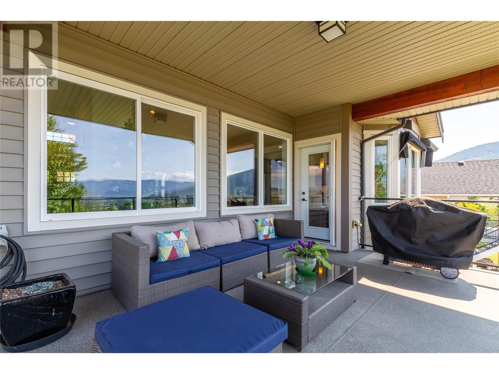 6518 Blackcomb Way, Vernon, British Columbia  V1B 4E1 - Photo 44 - 10351092