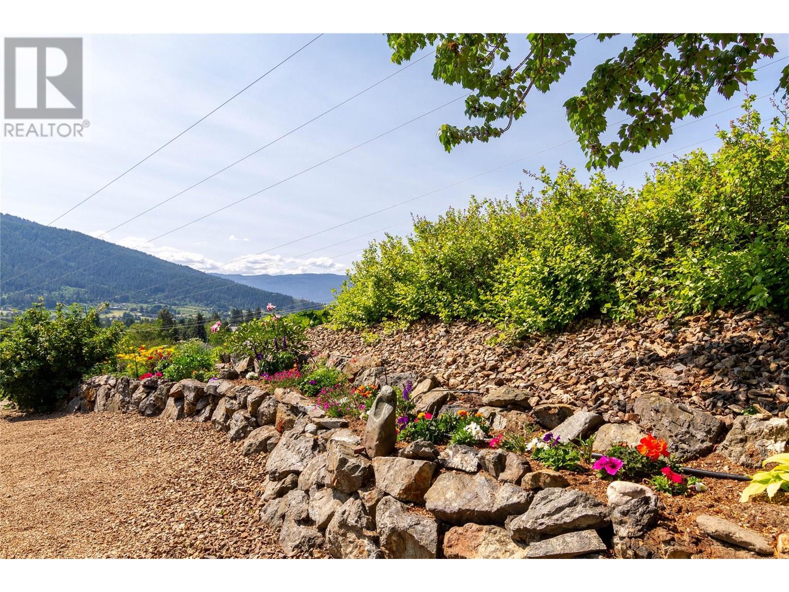 6518 Blackcomb Way, Vernon, British Columbia  V1B 4E1 - Photo 64 - 10351092