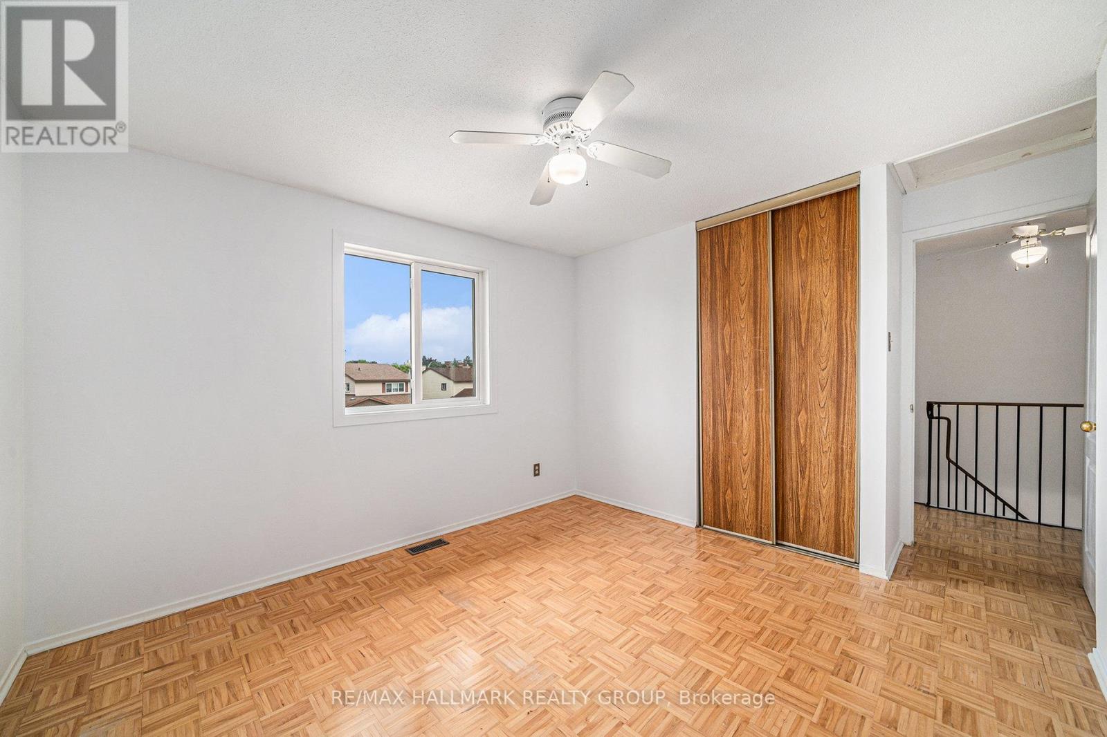 69 Farm Gate Crescent, Ottawa, Ontario  K2E 7N3 - Photo 22 - X12204043