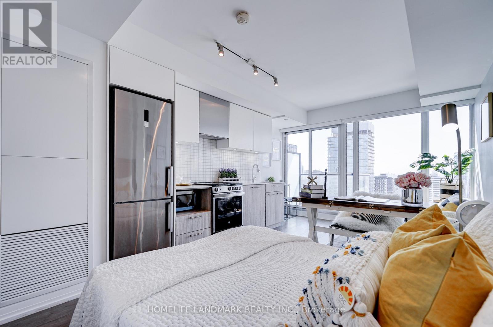 4307 - 251 Jarvis Street, Toronto, Ontario  M5B 0C3 - Photo 12 - C12204032