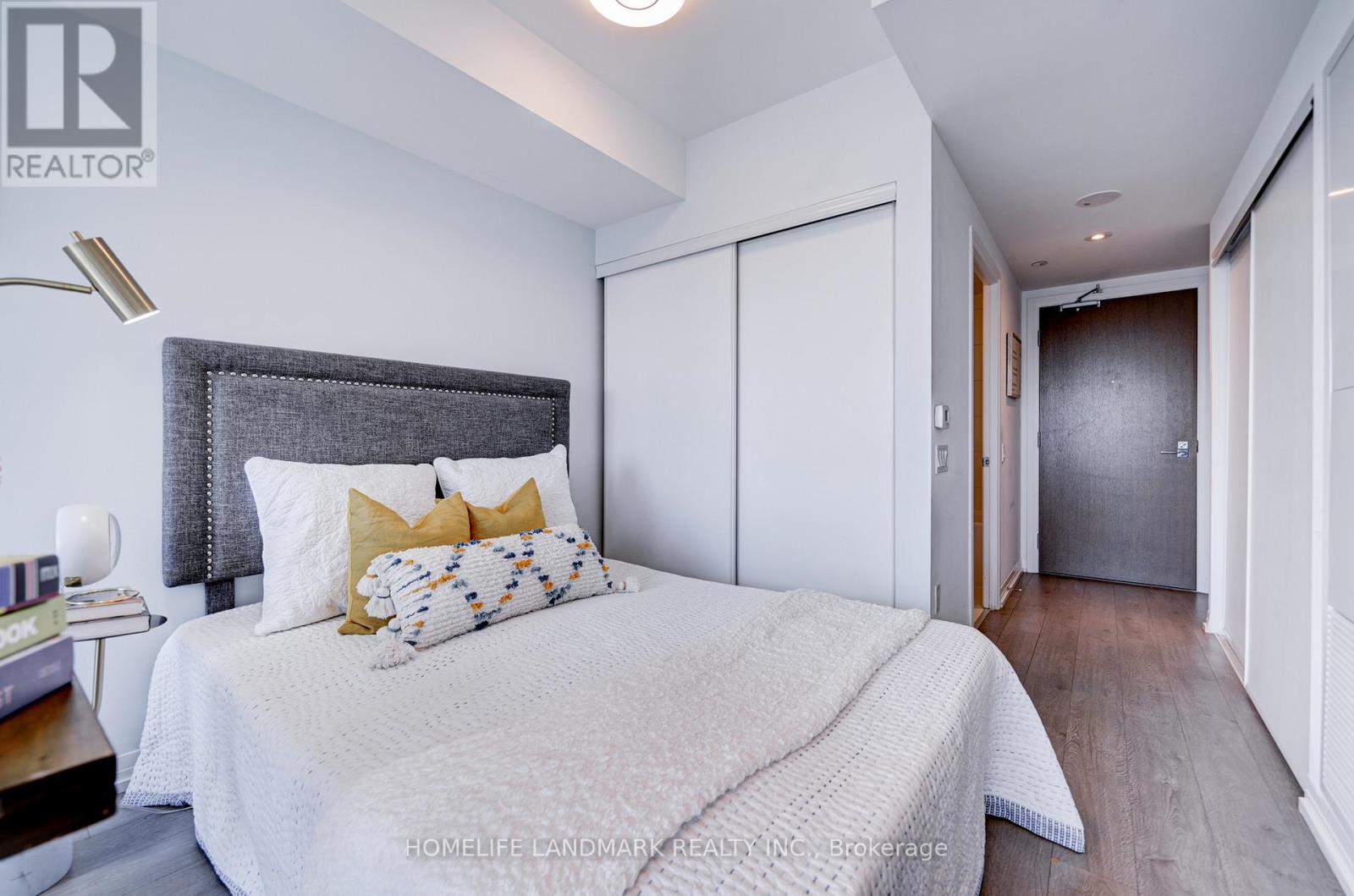4307 - 251 Jarvis Street, Toronto, Ontario  M5B 0C3 - Photo 9 - C12204032