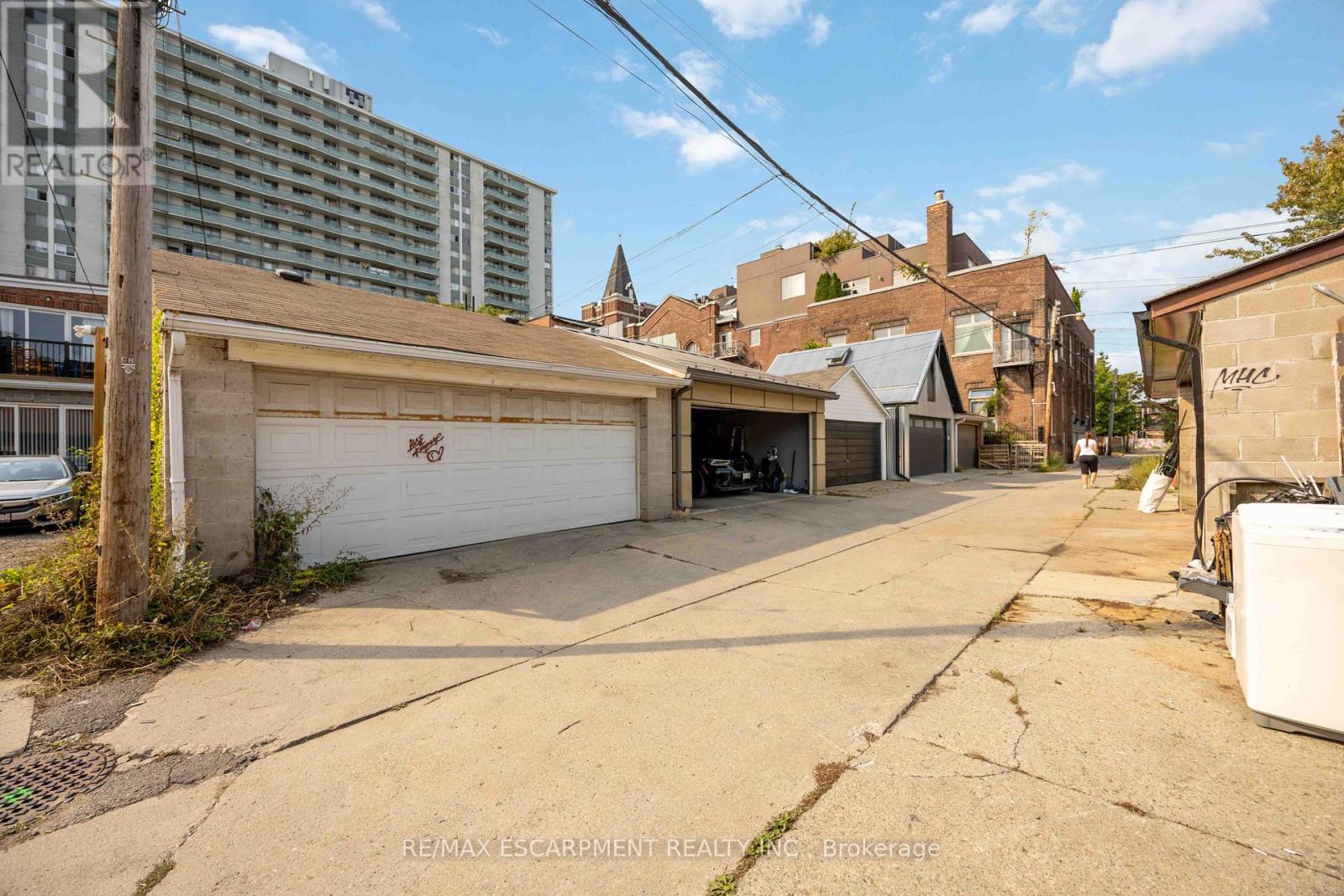 689 Dovercourt Road, Toronto, Ontario  M6H 2W7 - Photo 40 - C12204054