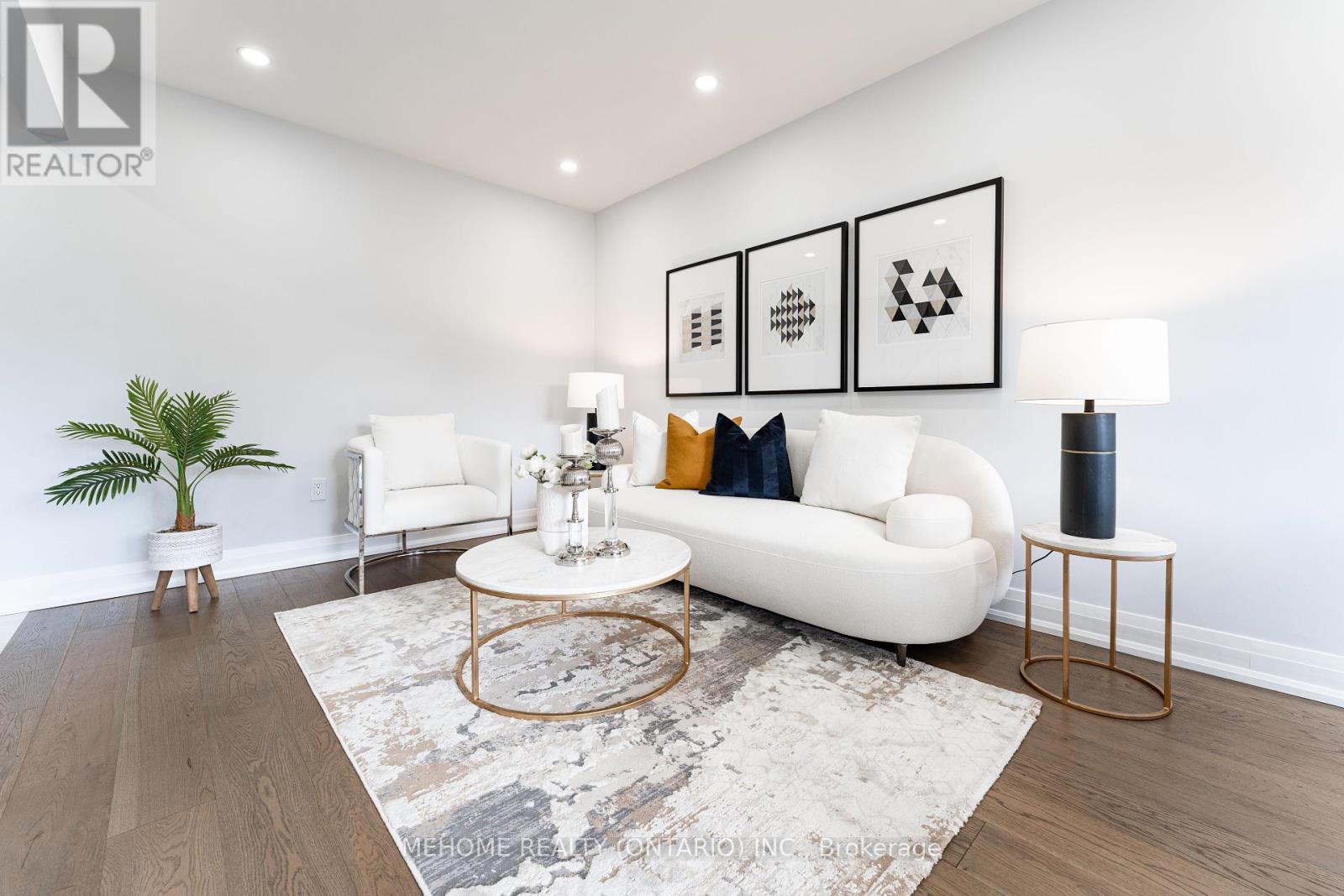 27 Debden Road, Markham, Ontario  L3R 6V7 - Photo 8 - N12204040