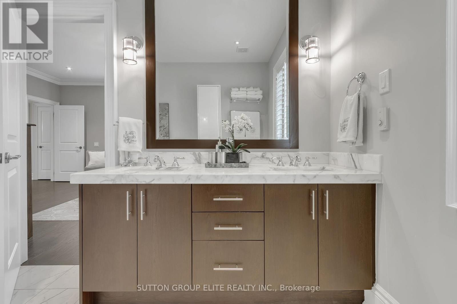 16 Nautical Lane, Toronto, Ontario  M8V 4E7 - Photo 38 - W12204028