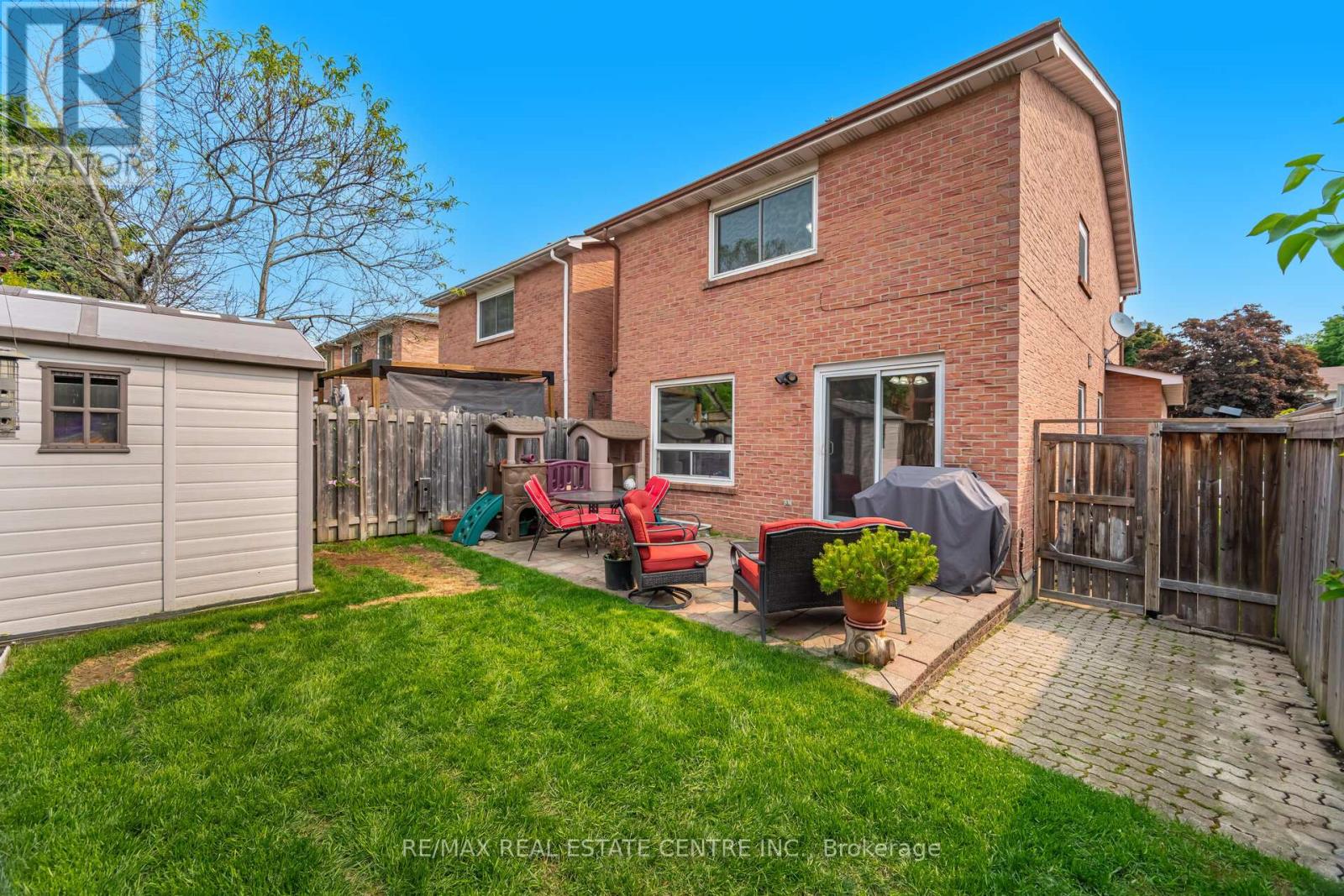 54 Royal Palm Drive, Brampton, Ontario  L6Z 1P6 - Photo 30 - W12204030