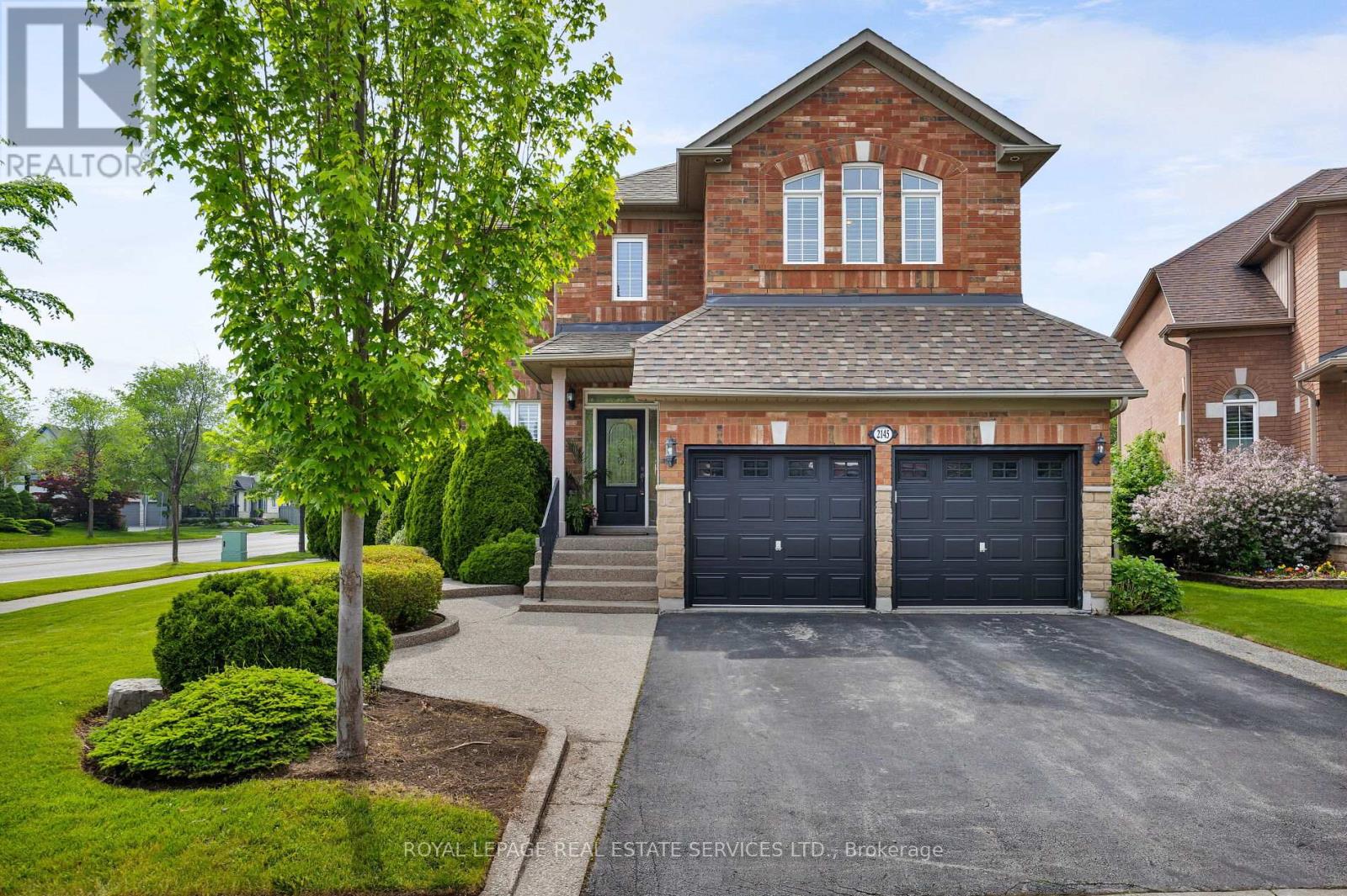 2145 Woodgate Drive, Oakville, Ontario  L6M 4E1 - Photo 1 - W12204041
