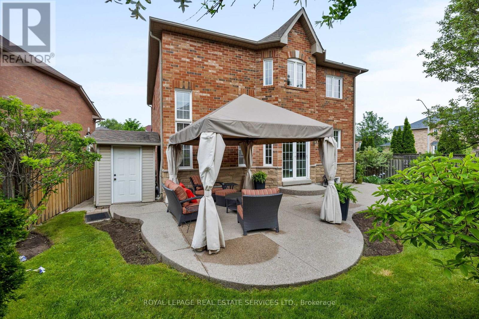 2145 Woodgate Drive, Oakville, Ontario  L6M 4E1 - Photo 43 - W12204041