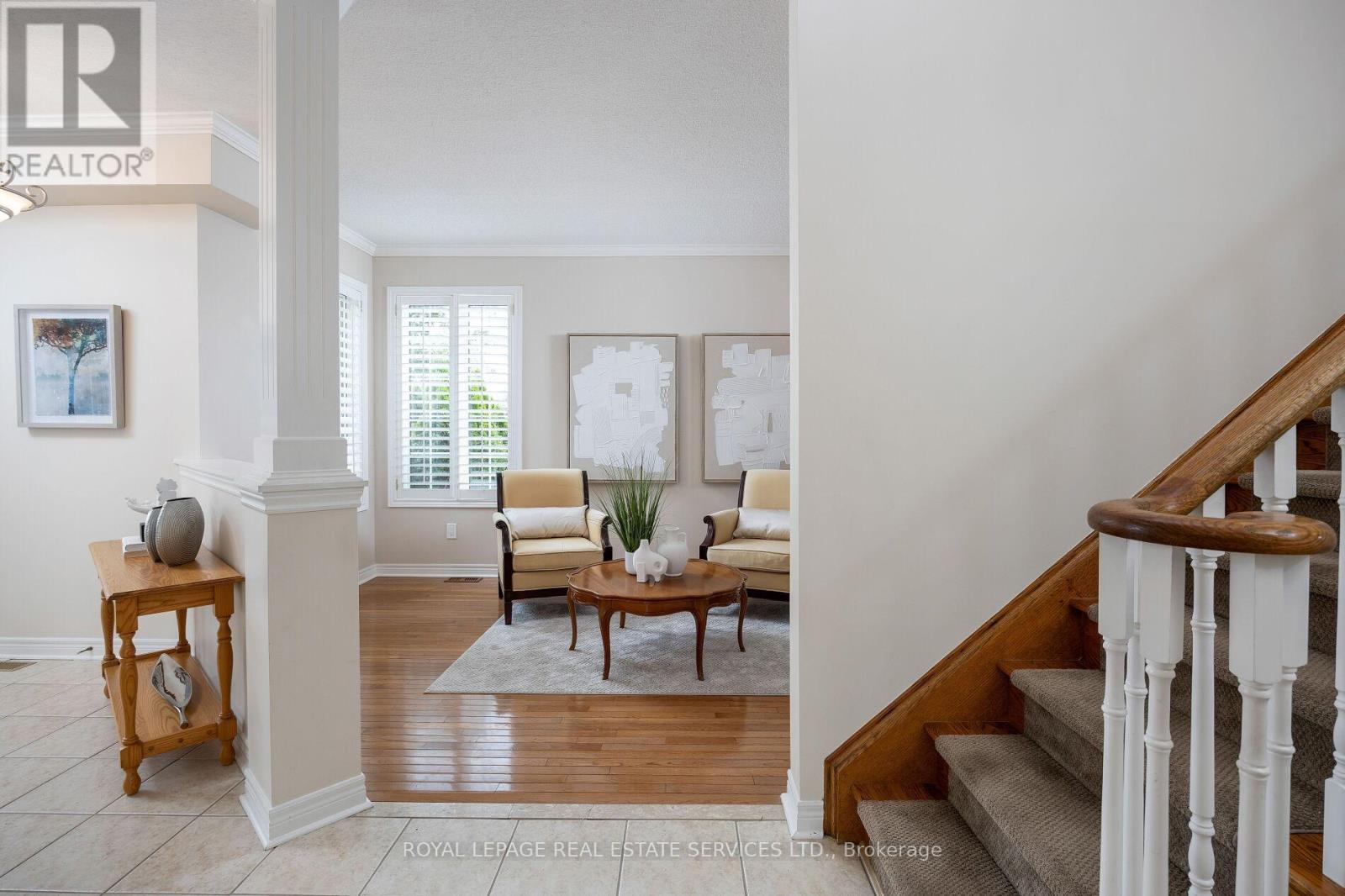 2145 Woodgate Drive, Oakville, Ontario  L6M 4E1 - Photo 6 - W12204041