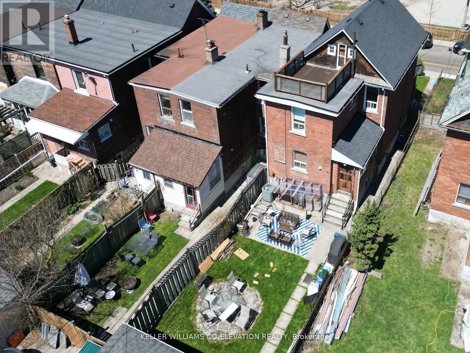 165 Galley Avenue, Toronto, Ontario  M6R 1H3 - Photo 2 - W12204051