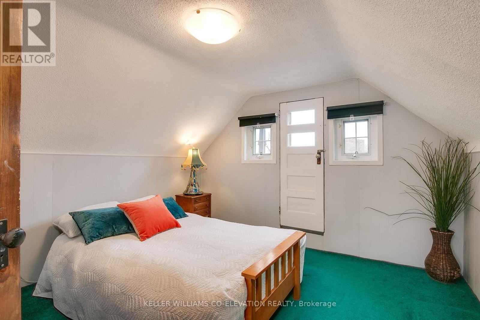 165 Galley Avenue, Toronto, Ontario  M6R 1H3 - Photo 29 - W12204051
