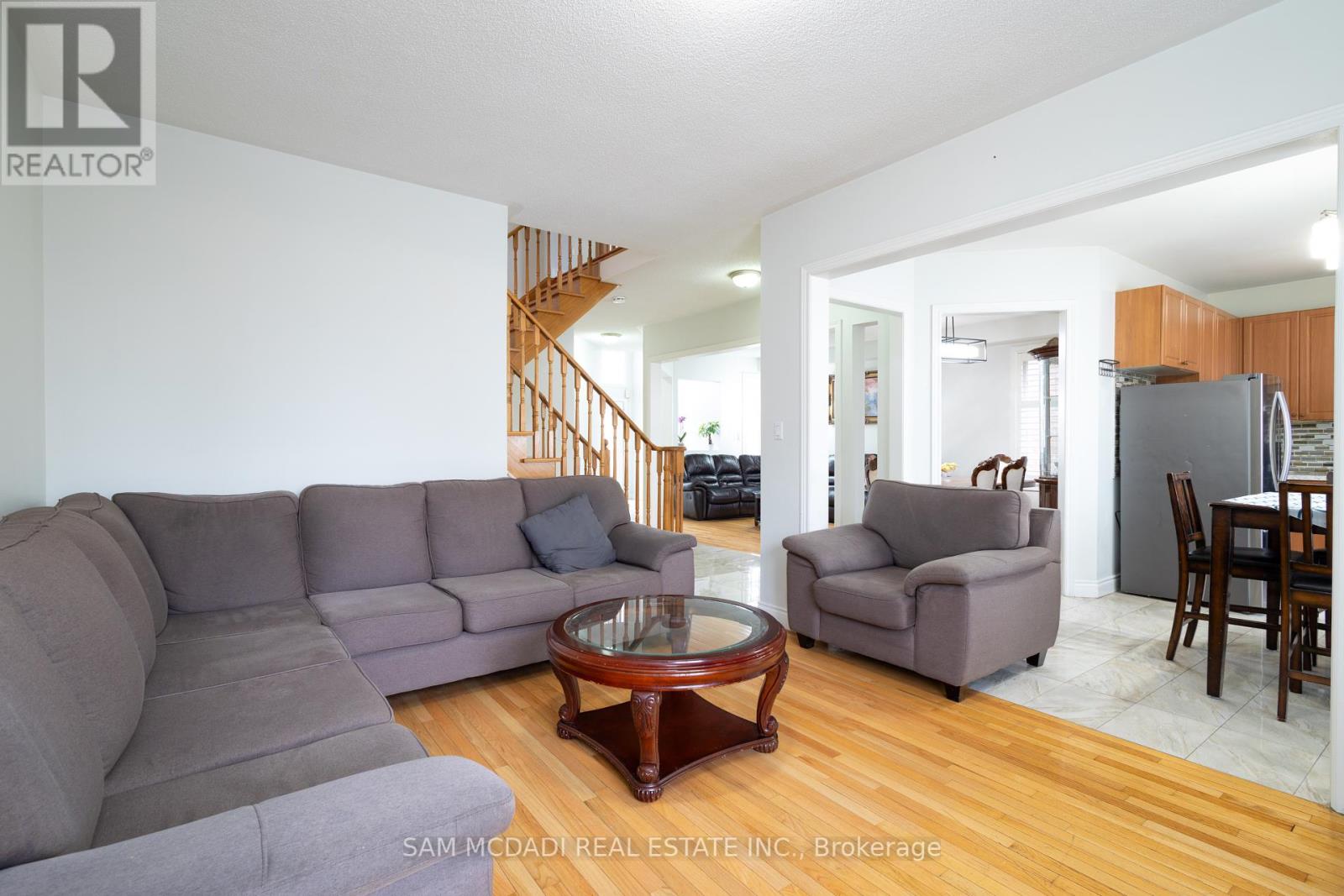 2530 Nichols Drive, Oakville, Ontario  L6H 7L3 - Photo 13 - W12204052