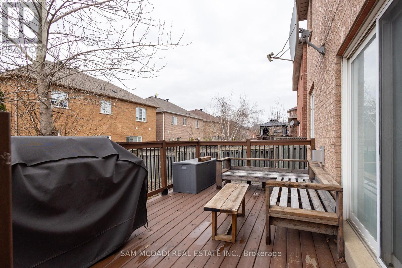2530 Nichols Drive, Oakville, Ontario  L6H 7L3 - Photo 40 - W12204052