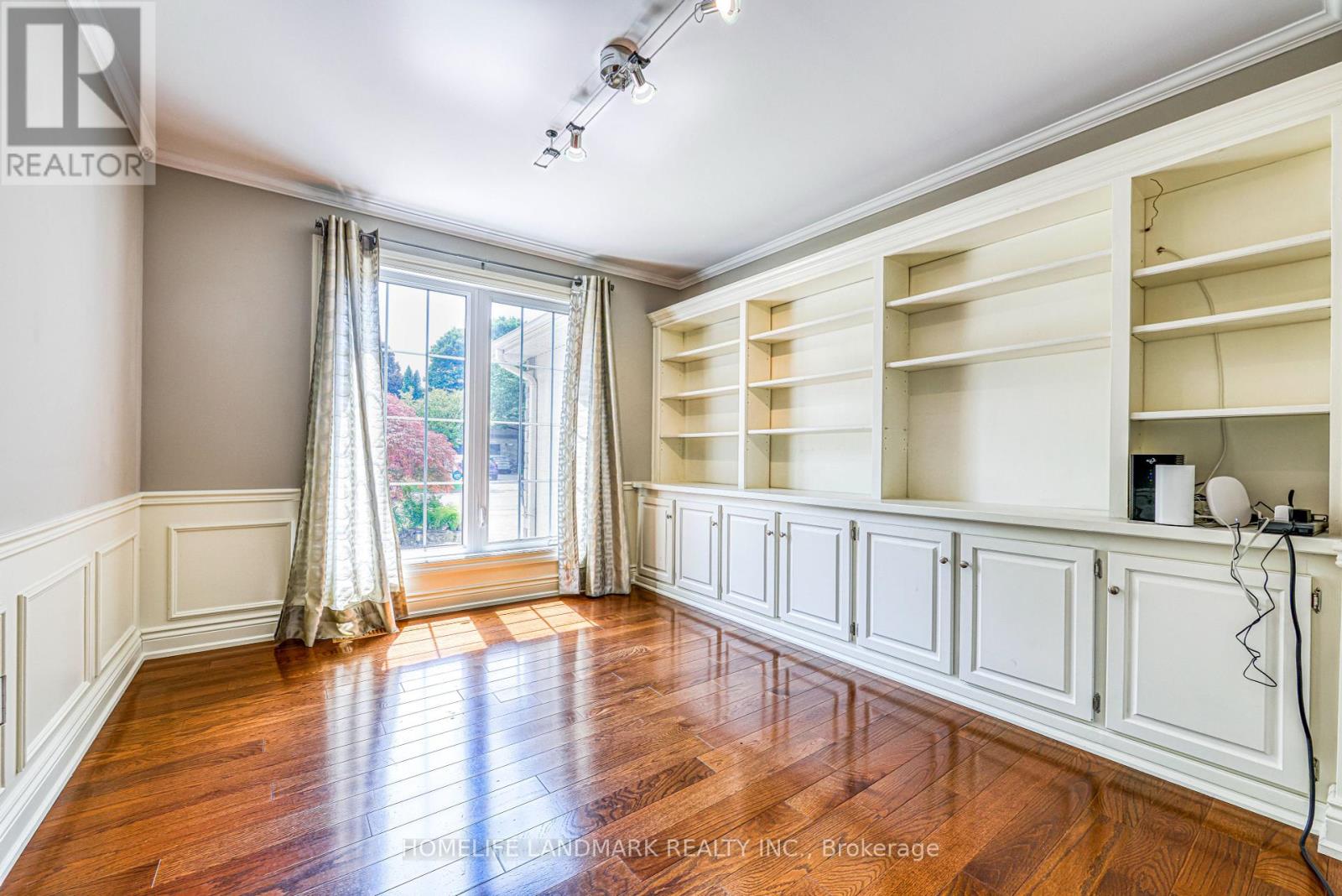 1485 Durham Street, Oakville, Ontario  L6J 2P4 - Photo 12 - W12204064