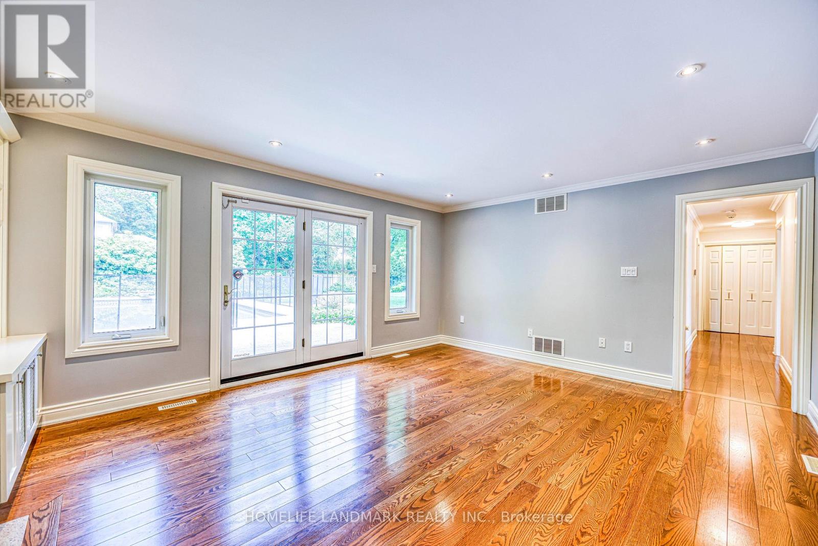 1485 Durham Street, Oakville, Ontario  L6J 2P4 - Photo 14 - W12204064