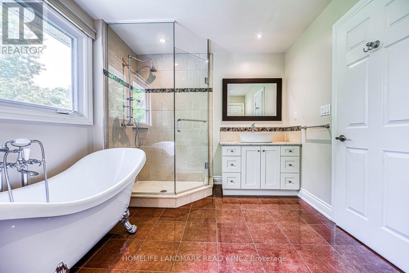 1485 Durham Street, Oakville, Ontario  L6J 2P4 - Photo 17 - W12204064