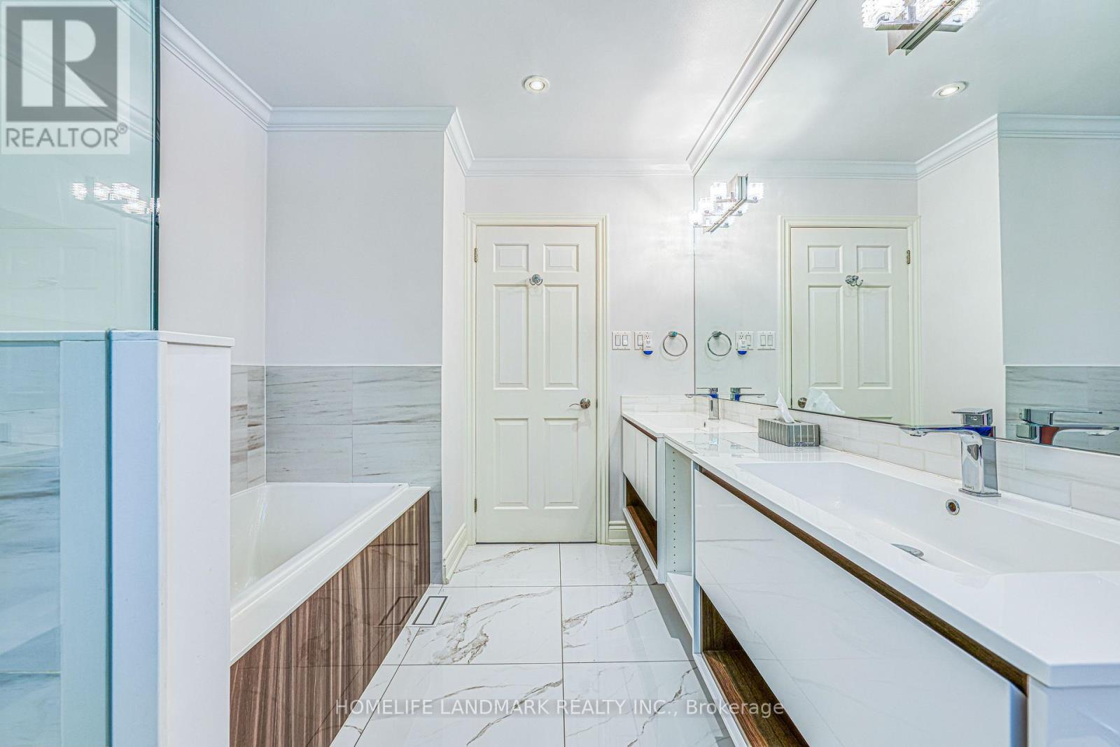 1485 Durham Street, Oakville, Ontario  L6J 2P4 - Photo 20 - W12204064