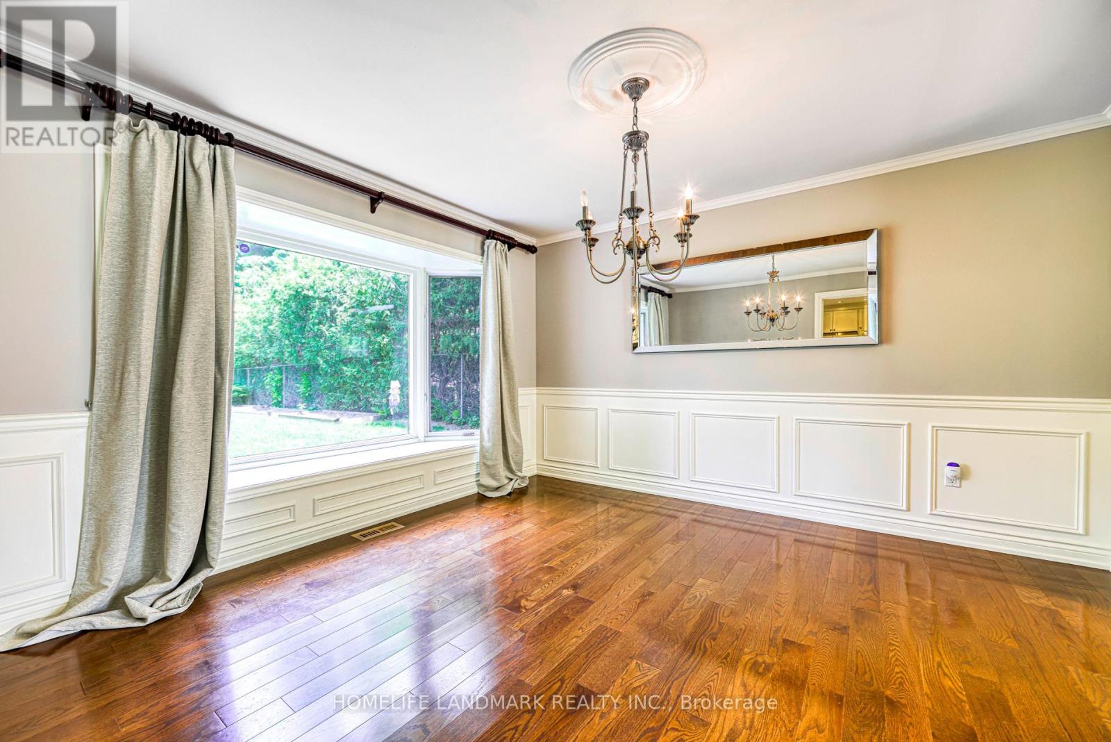 1485 Durham Street, Oakville, Ontario  L6J 2P4 - Photo 9 - W12204064