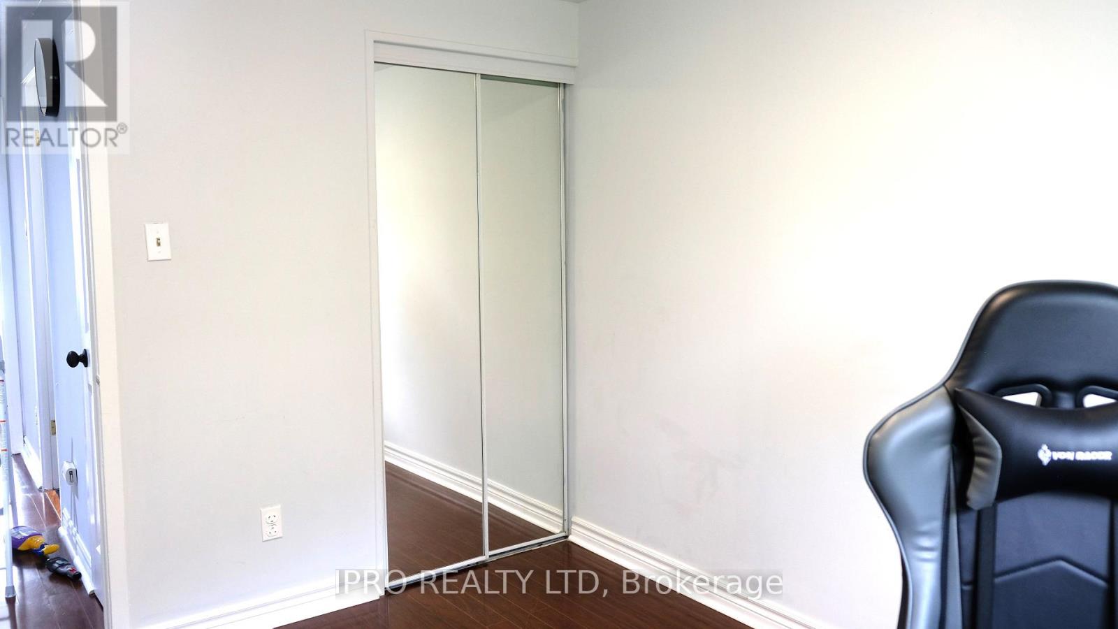120 Hansen Road N, Brampton (Madoc), Ontario  L6V 2G6 - Photo 11 - W12202377
