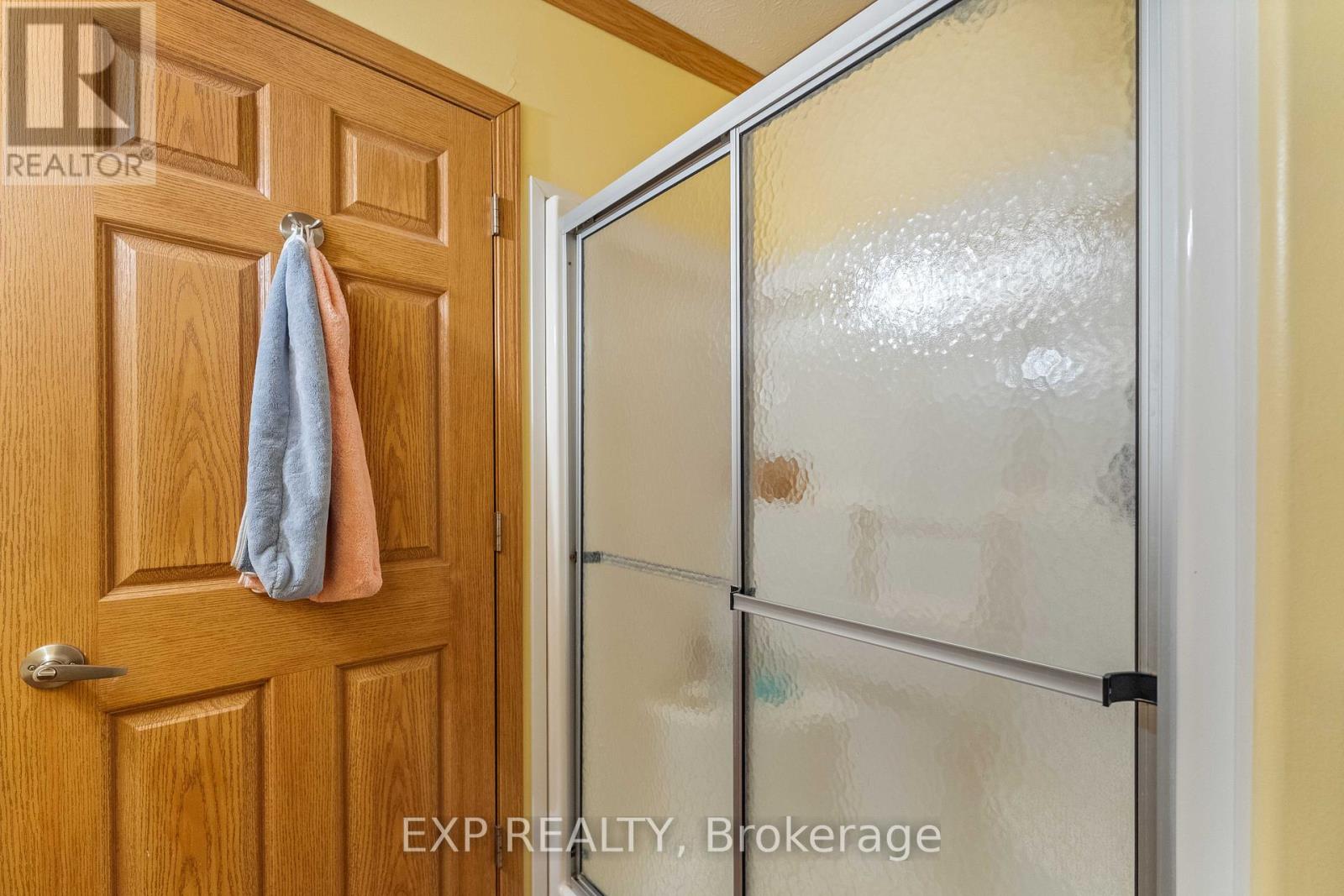 56 Creekside Circle, Kawartha Lakes, Ontario  K0M 1L0 - Photo 19 - X12076264