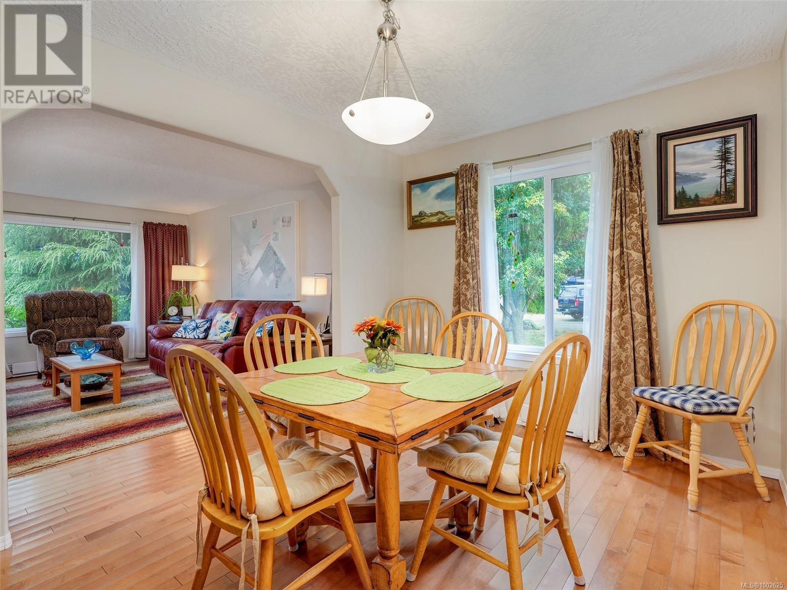 Property at 2175 Maple Ave N image 5