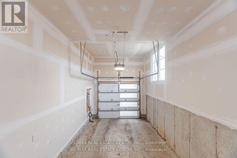 237 - 237 West Oak Trail Sw, Kitchener, Ontario  N2R 0R9 - Photo 41 - X12204057