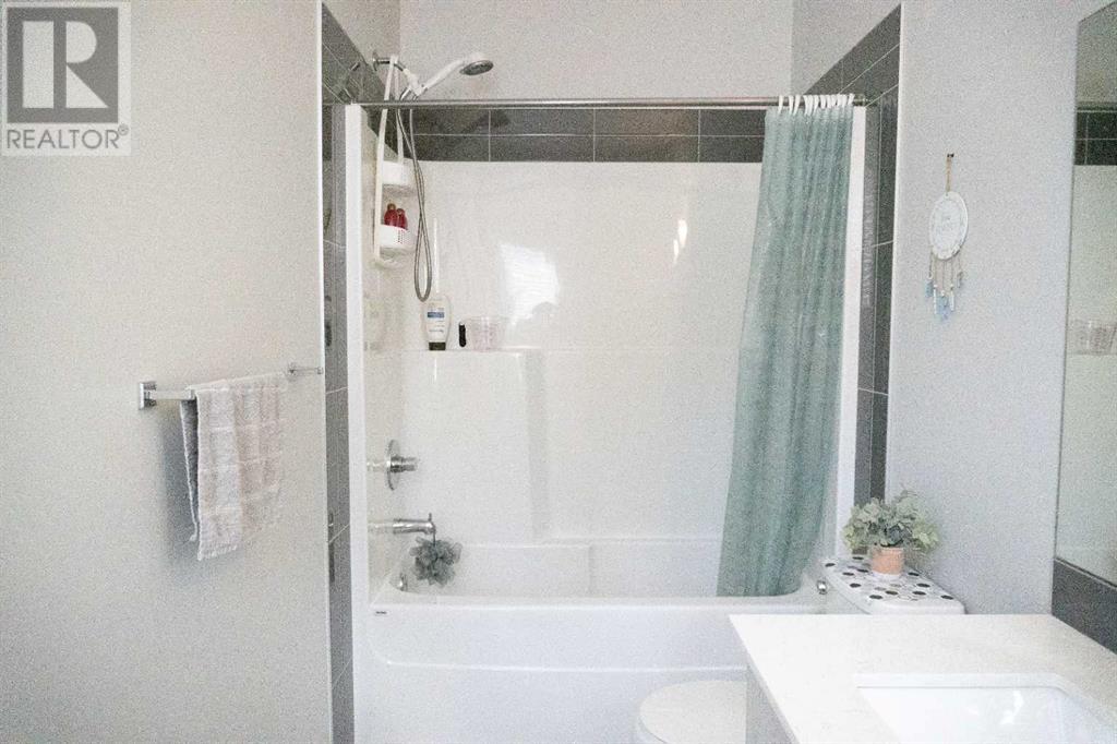 318 Redstone Crescent Ne, Calgary, Alberta  T3N 1M4 - Photo 28 - A2220840