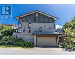 1190 Village Green Way, Squamish, Ca