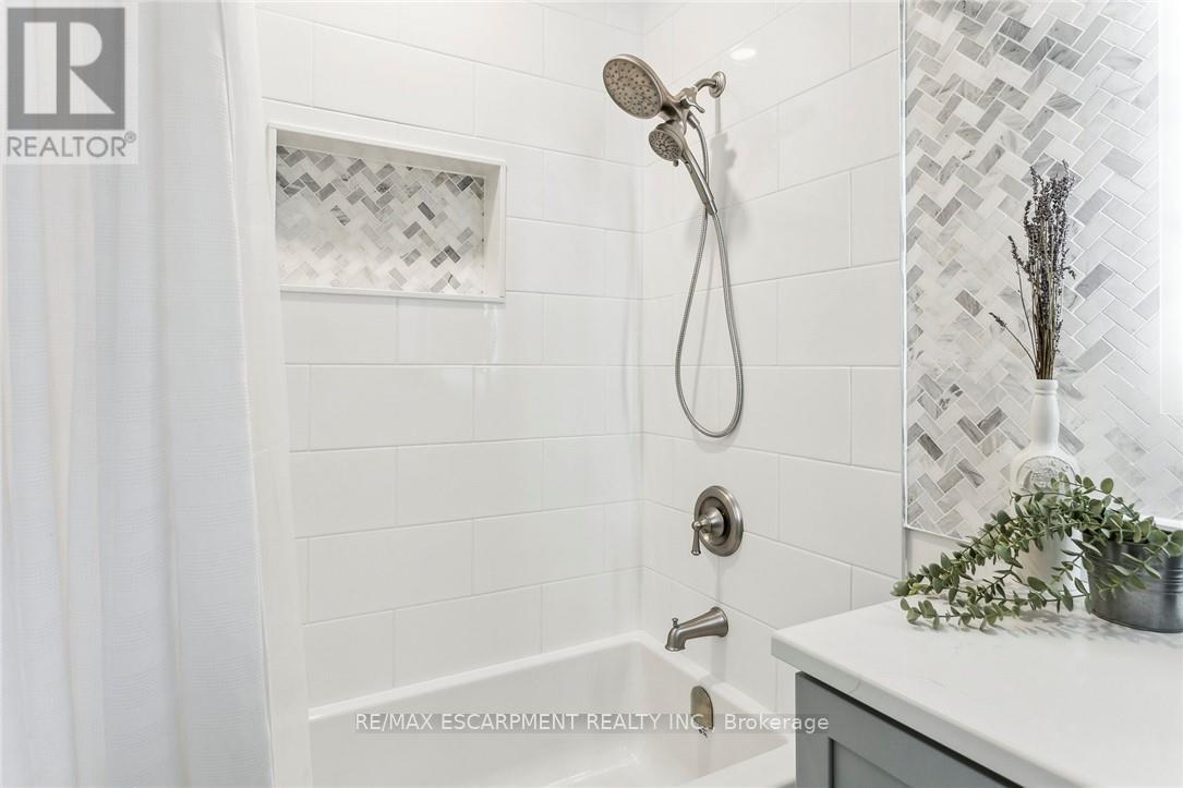 2143 Brays Lane, Oakville, Ontario  L6M 2T2 - Photo 38 - W12204044