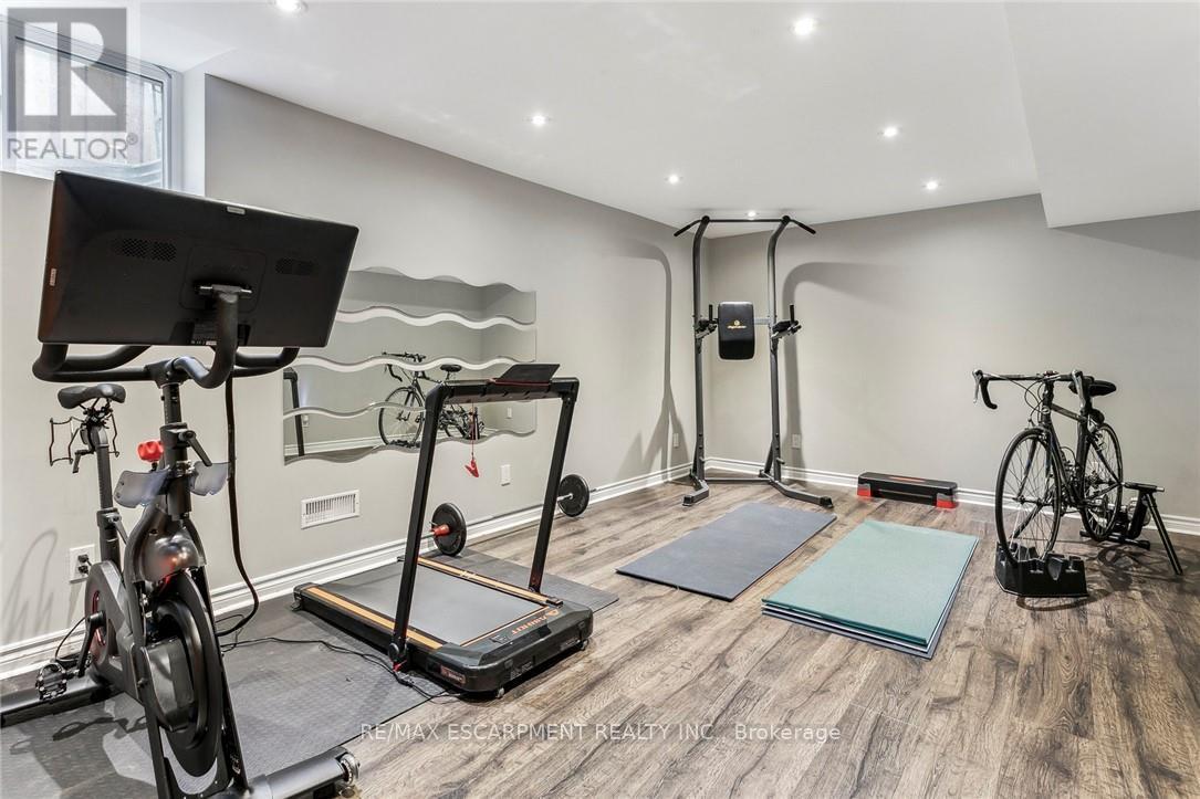 2143 Brays Lane, Oakville, Ontario  L6M 2T2 - Photo 39 - W12204044