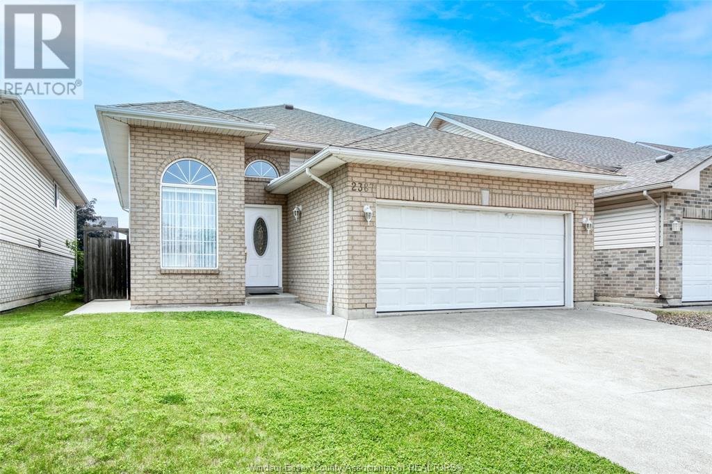 MLS# 25014397: 2387 Timbercrest AVENUE, Windsor, Canada