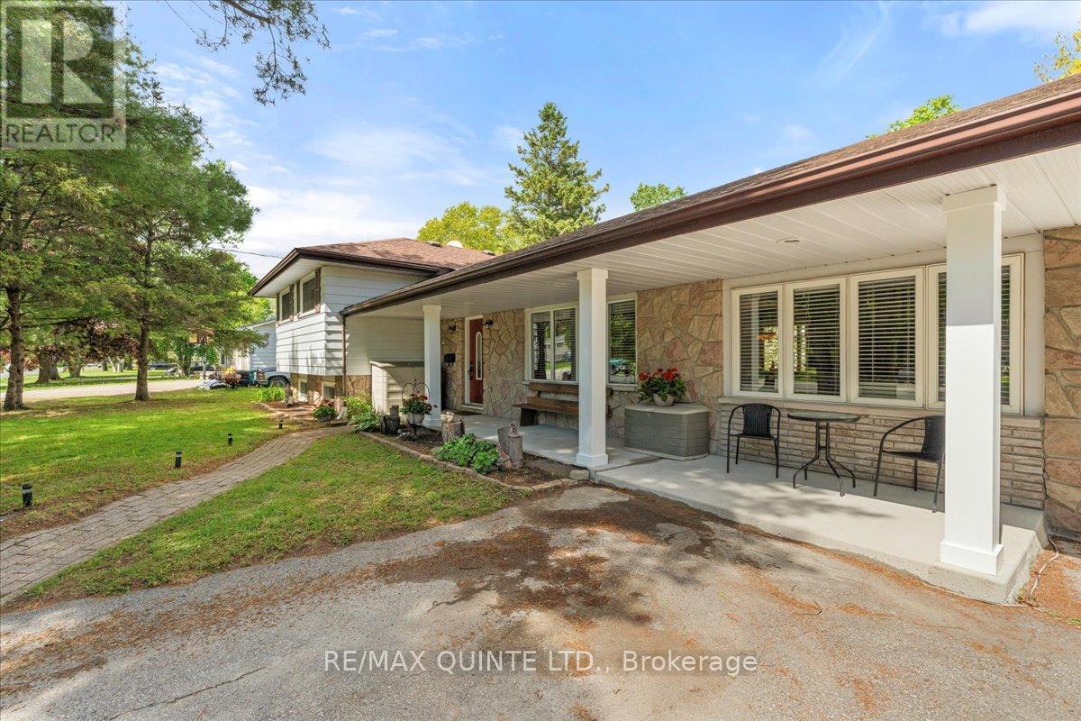 234 CATALINA DRIVE, Quinte West, Ontario