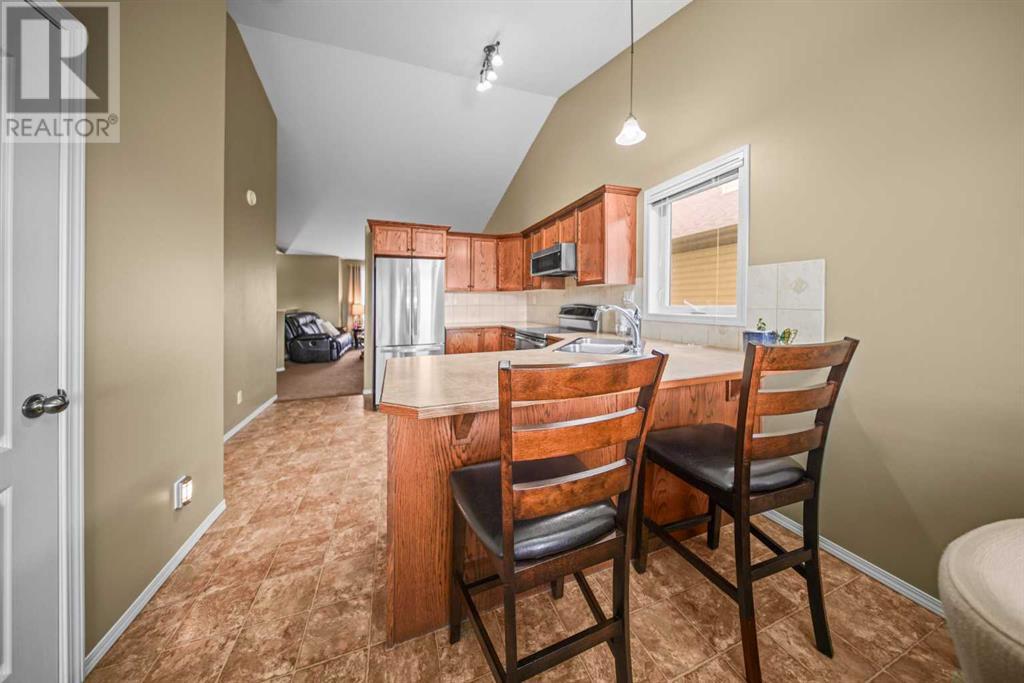 56 Vickers Close, Red Deer, Alberta  T4R 0E6 - Photo 10 - A2226429