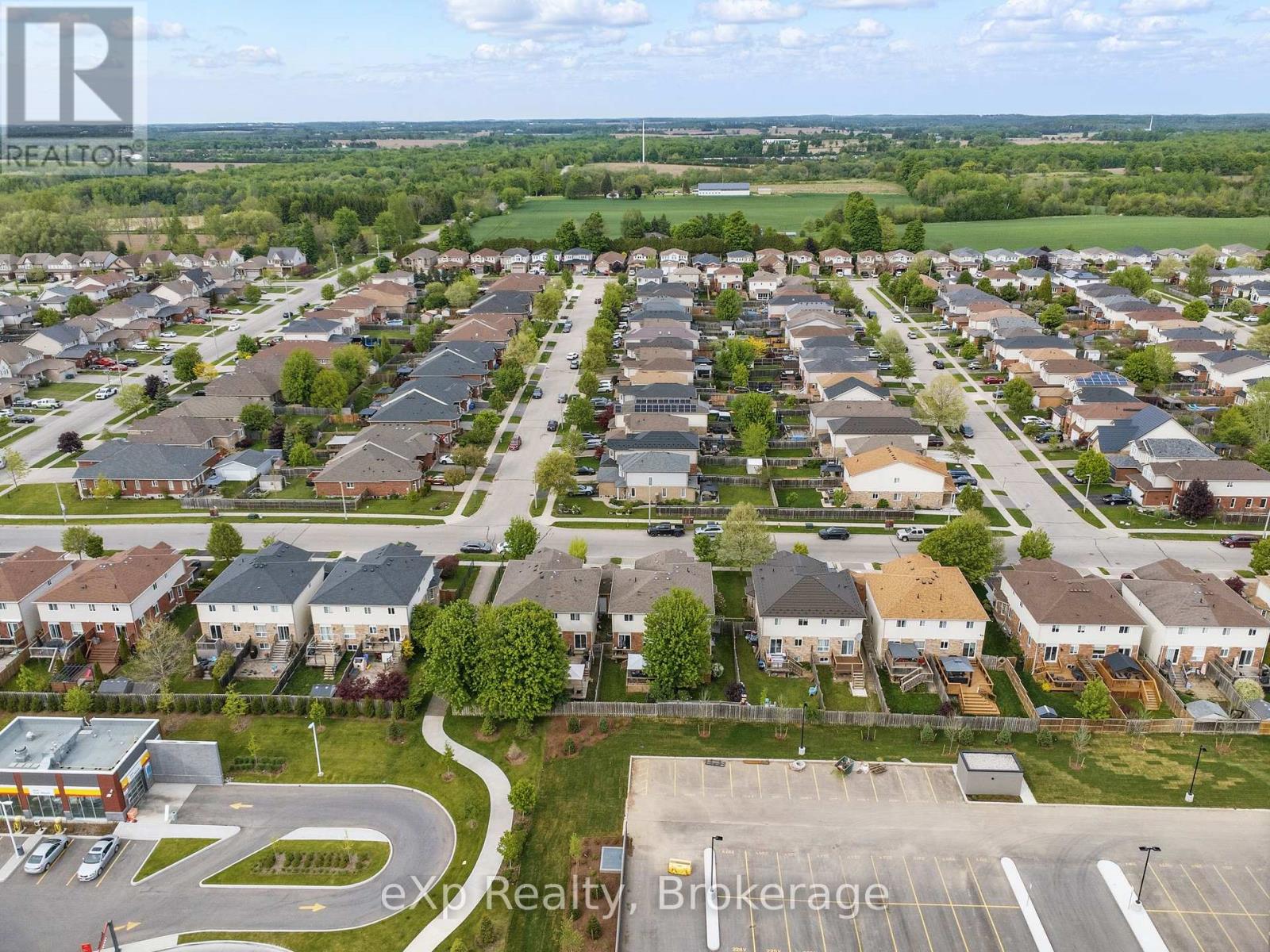 Property at 216 SEVERN DRIVE image 2
