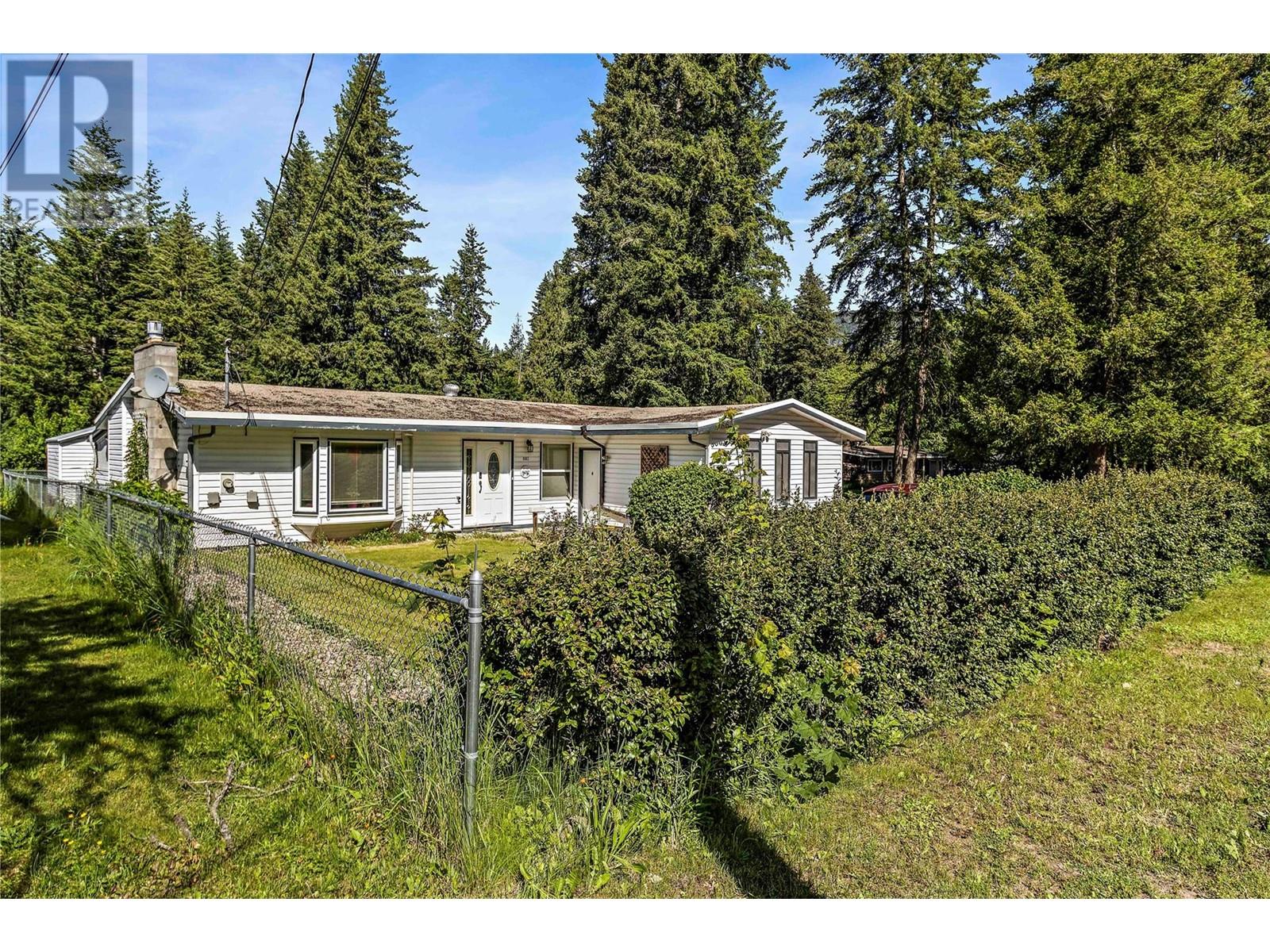 6661 50th Street Ne, Salmon Arm, British Columbia  V0E 1K0 - Photo 3 - 10350773