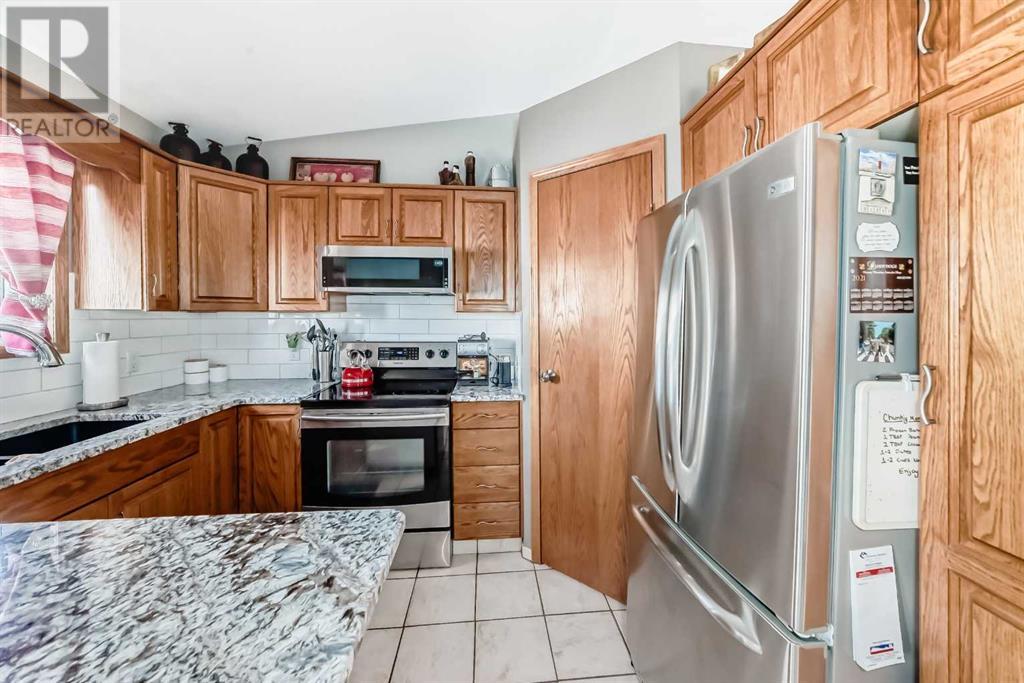 368 Heritage Crescent W, Lethbridge, Alberta  T1K 6S3 - Photo 12 - A2228732