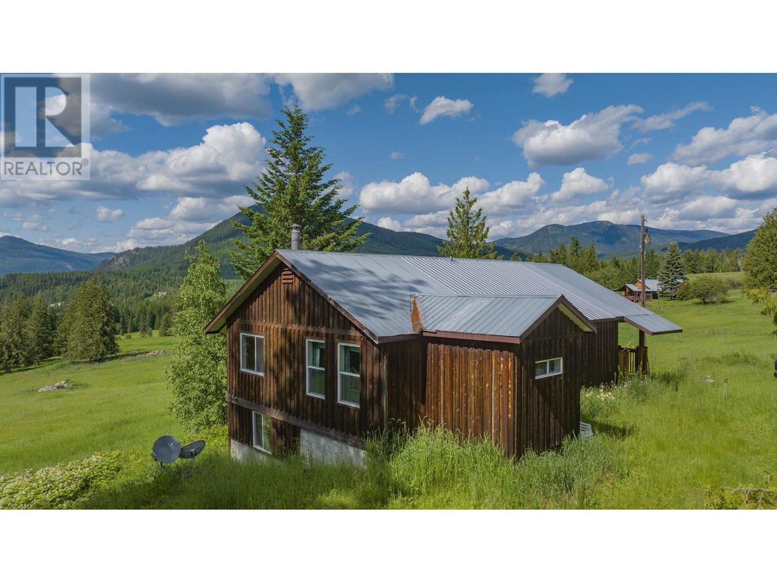 288 Sigalet Road, Lumby, British Columbia  V0E 2G6 - Photo 60 - 10350837