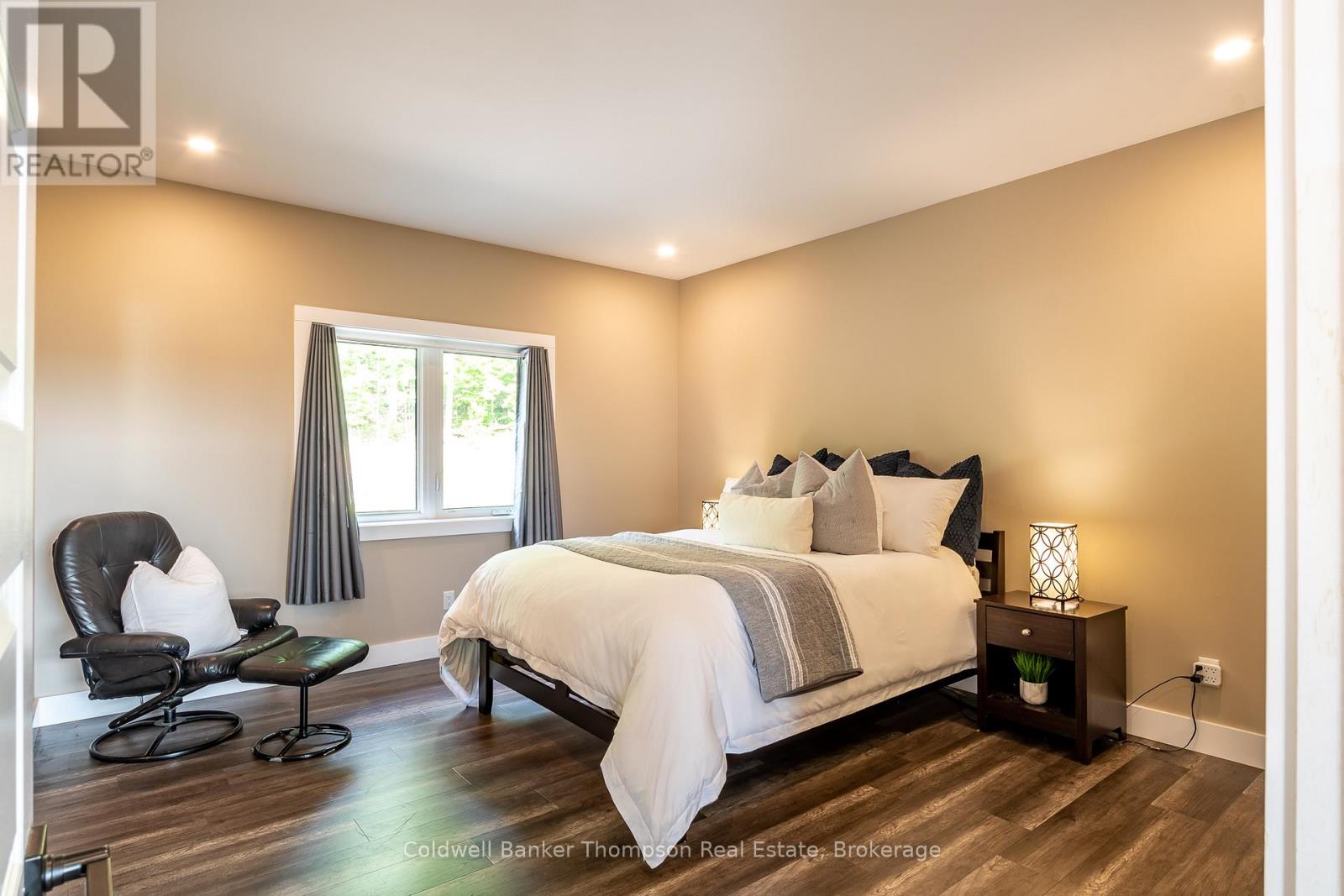 467 Clearwater Lake Road, Huntsville, Ontario  P0B 1L0 - Photo 12 - X12204102
