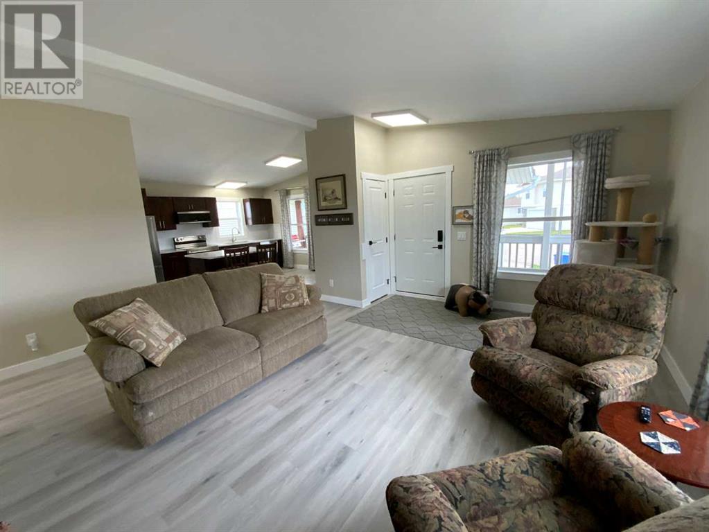 25 Cherry Lane Se, Three Hills, Alberta  T0M 2A0 - Photo 8 - A2223989