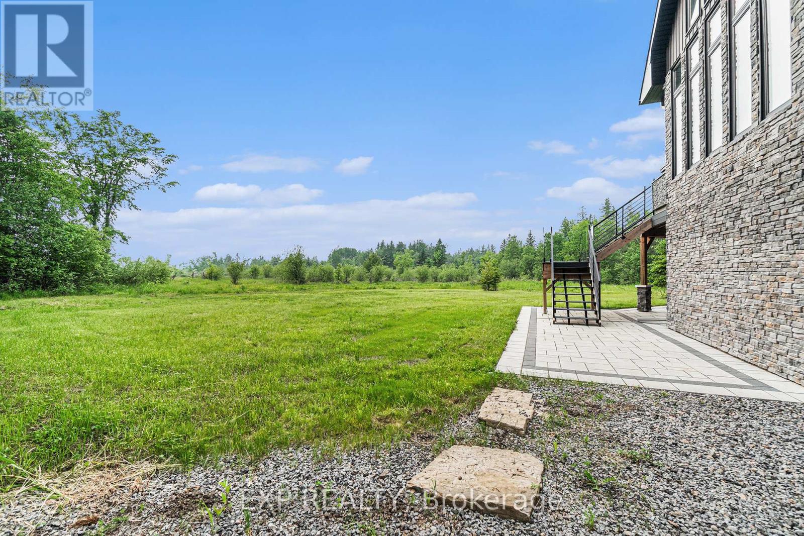 21 Constance Lake Road, Ottawa, Ontario  K2K 1X7 - Photo 37 - X12204117
