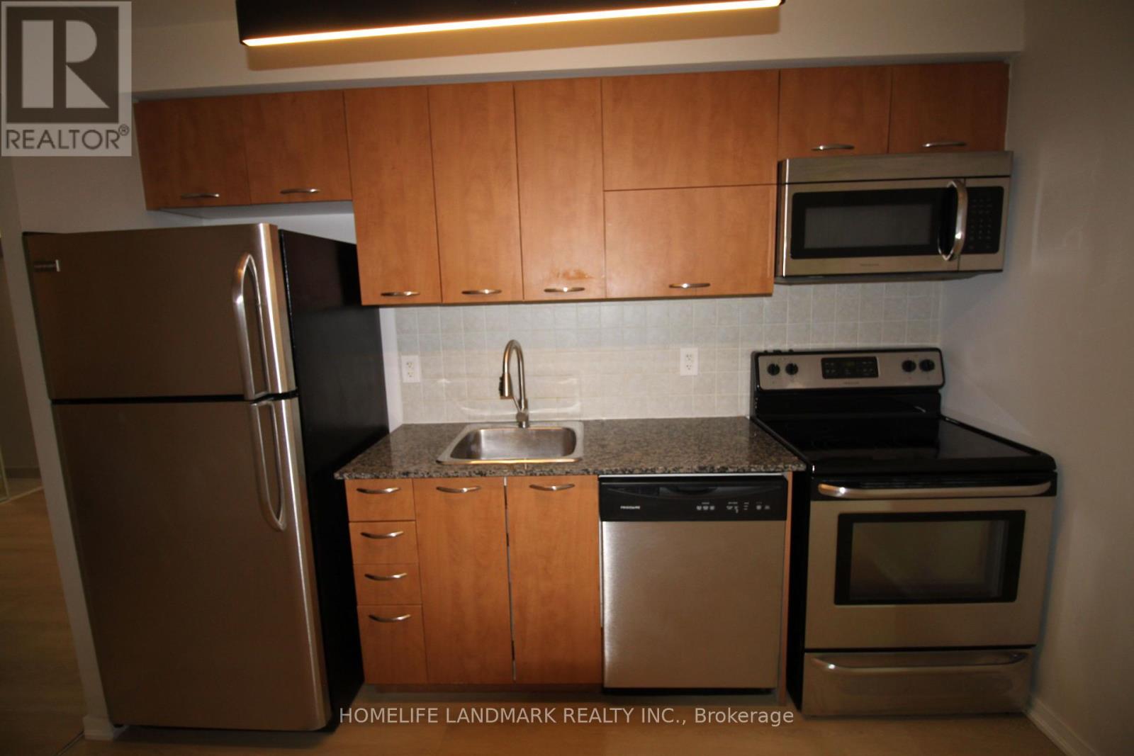 613 - 38 Joe Shuster Way, Toronto, Ontario  M6K 0A5 - Photo 18 - C12204118