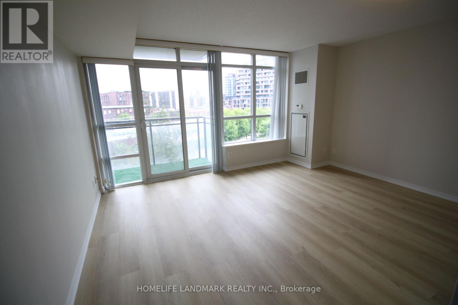 613 - 38 Joe Shuster Way, Toronto (Niagara), Ontario  M6K 0A5 - Photo 8 - C12204118