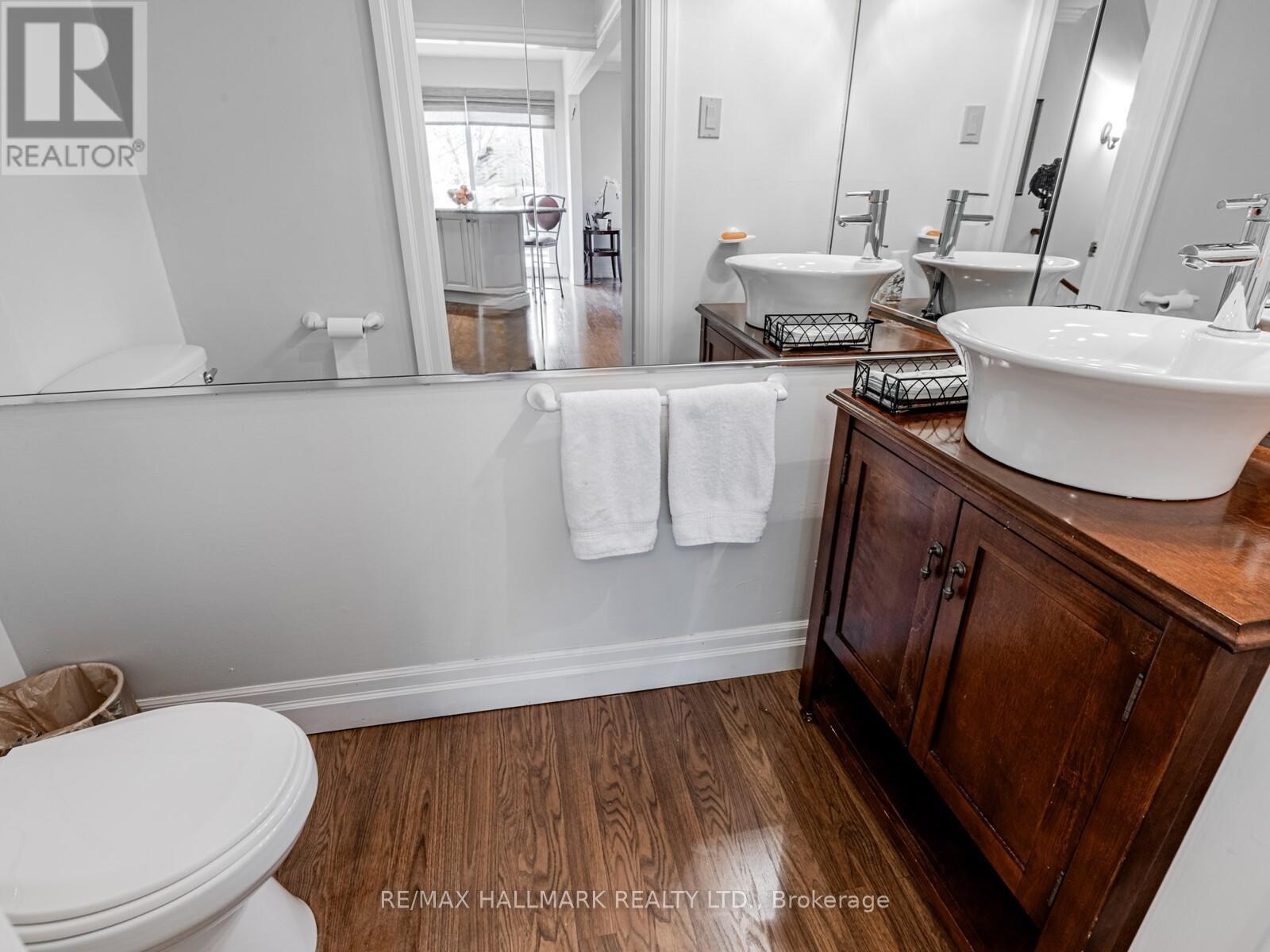 85 Ames Circle, Toronto, Ontario  M3B 3C2 - Photo 10 - C12204123