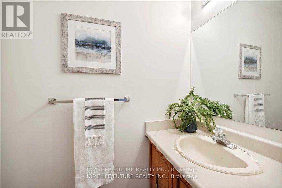 38 Parade Square, Toronto, Ontario  M1C 3T6 - Photo 6 - E12204115