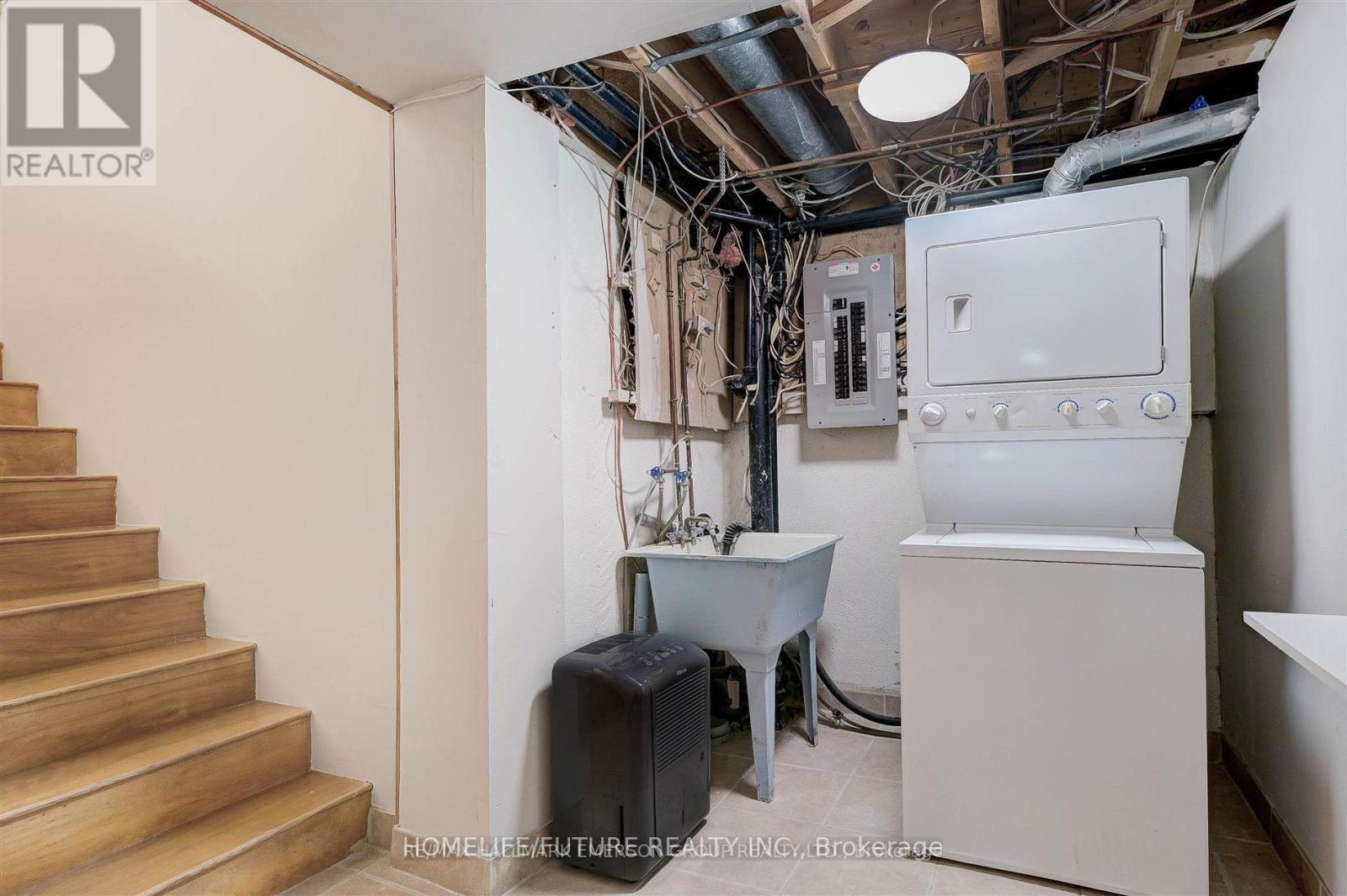 Bsmt - 125 Granada Crescent, Toronto (Rouge), Ontario  M1B 2H6 - Photo 8 - E12204120
