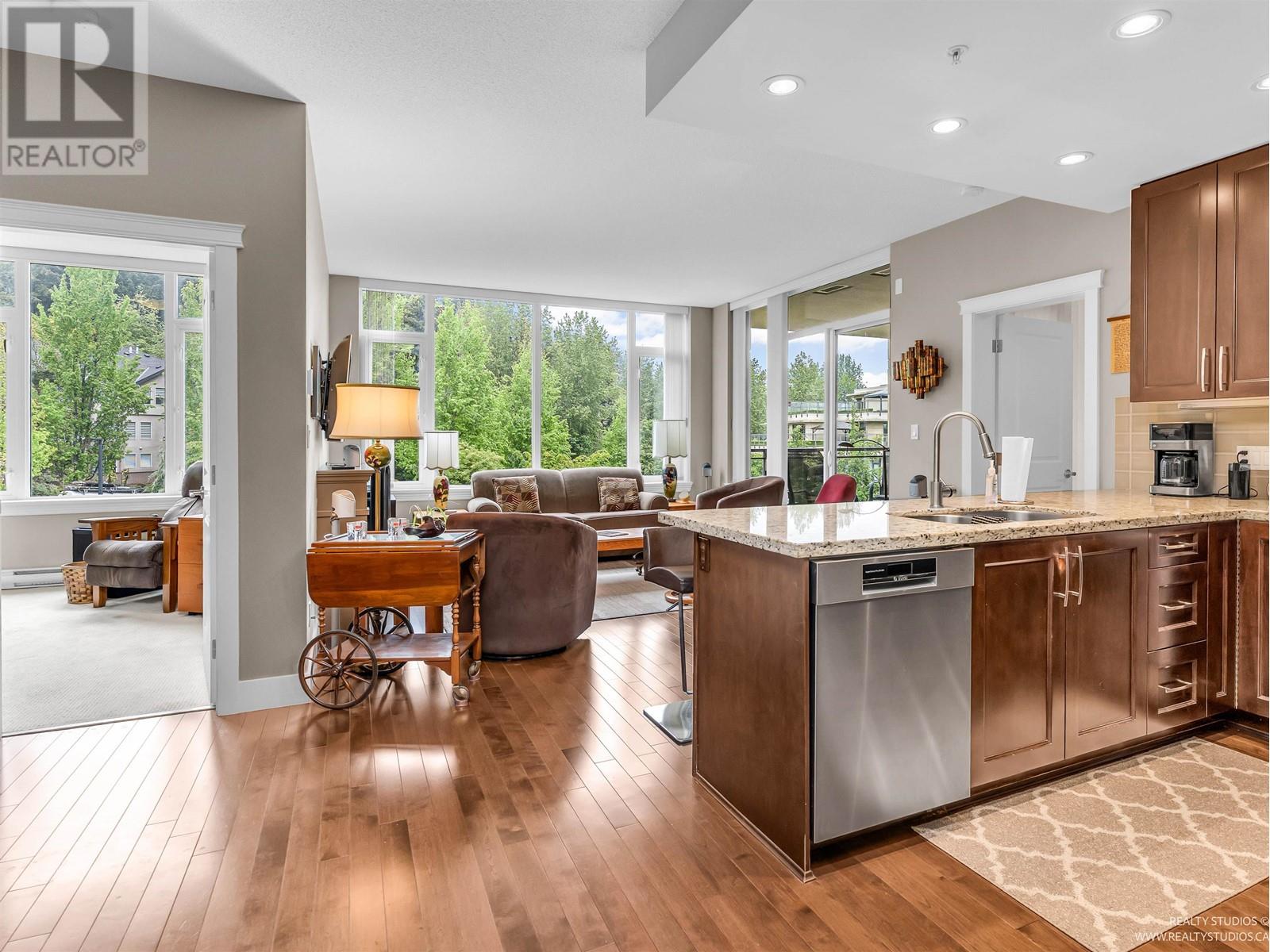705 2950 Panorama Drive, Coquitlam, British Columbia  V3E 0C9 - Photo 4 - R3004778