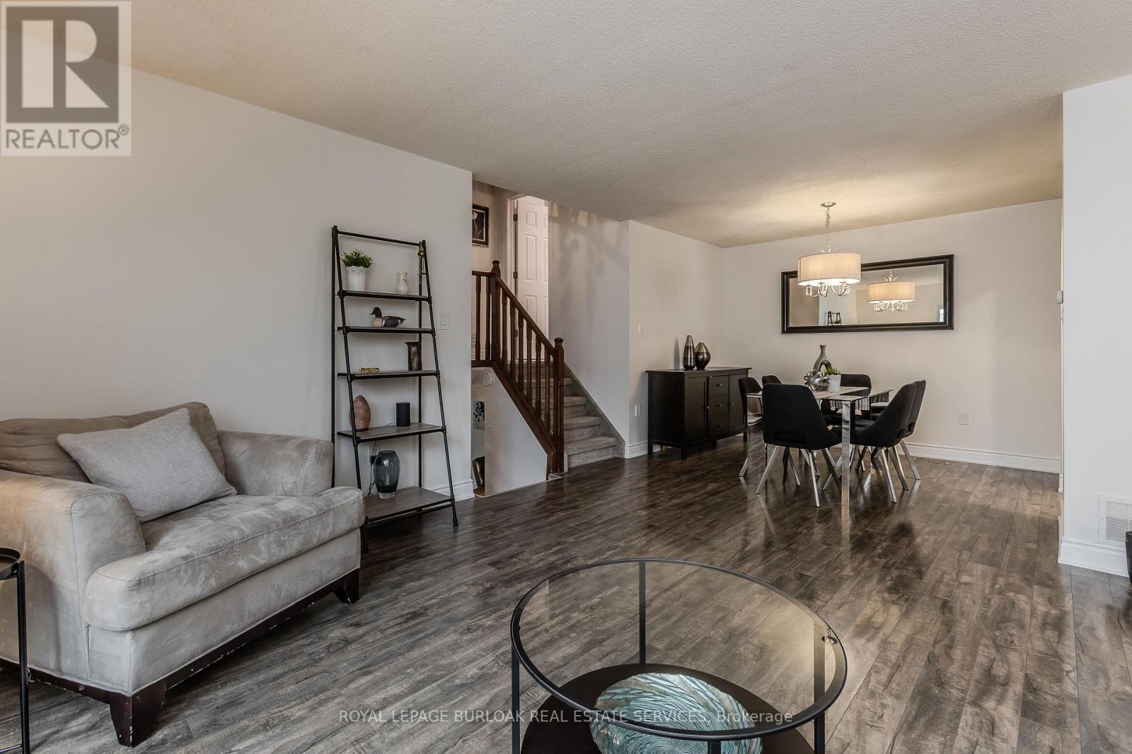 2218 Leominster Drive, Burlington, Ontario  L7P 3X1 - Photo 15 - W12204125