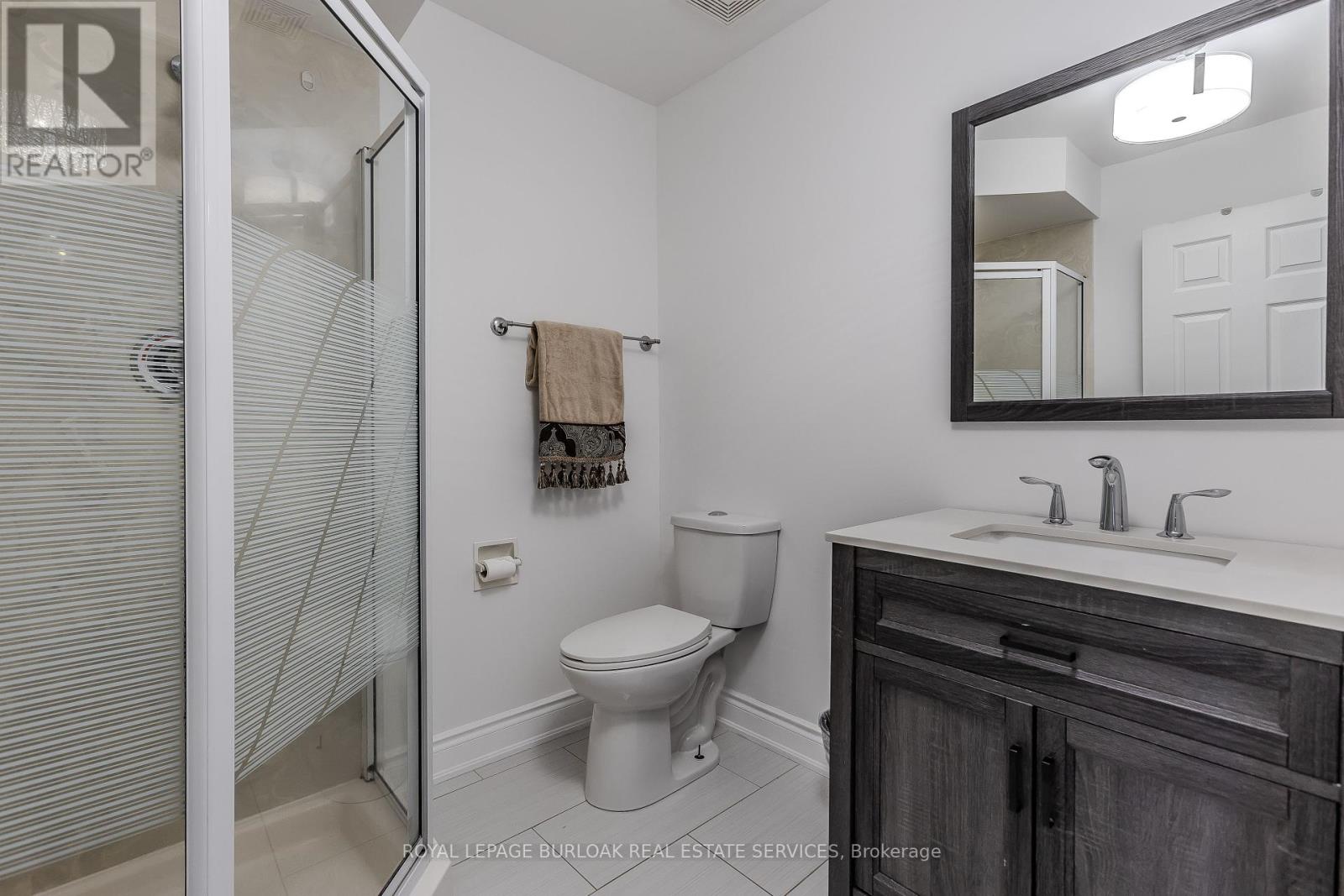 2218 Leominster Drive, Burlington, Ontario  L7P 3X1 - Photo 30 - W12204125