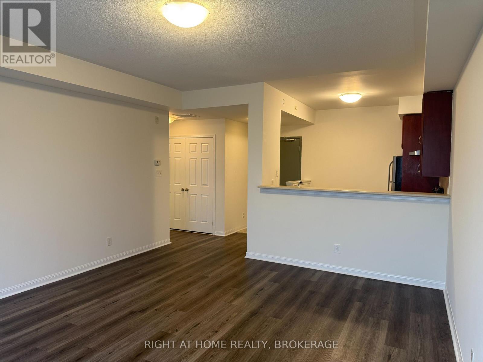 408 - 5705 Long Valley Road, Mississauga, Ontario  L5M 0M3 - Photo 5 - W12204131